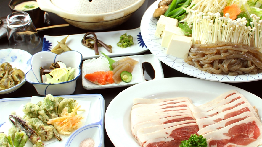 【鴨鍋】柔らかいお肉でヘルシー！栄養価も高い食材です※冬：品数が変わります。天ぷら付きません。