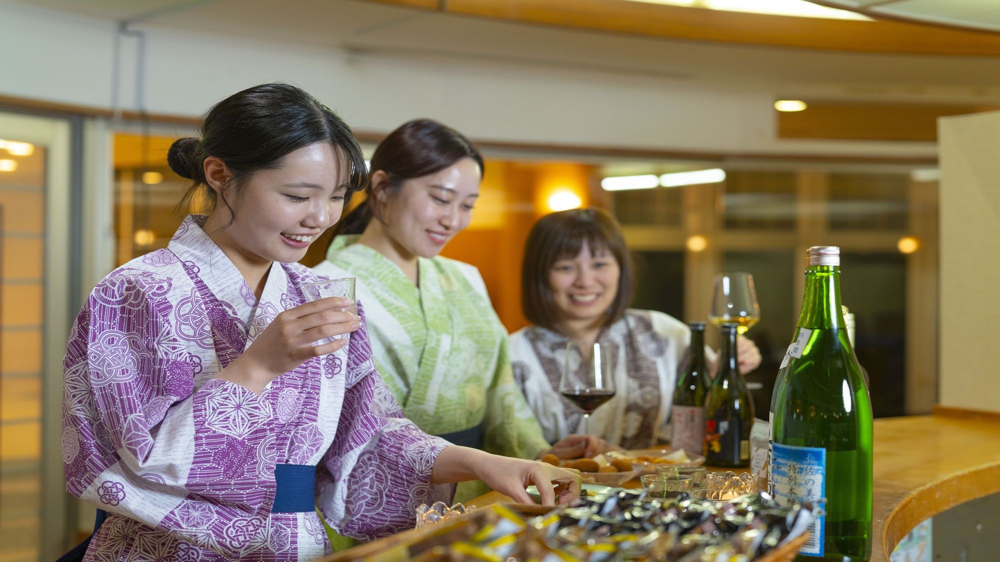 【ラウンジ無料付き】【季節の会席】土佐の旬の味覚を味わうお手頃会席