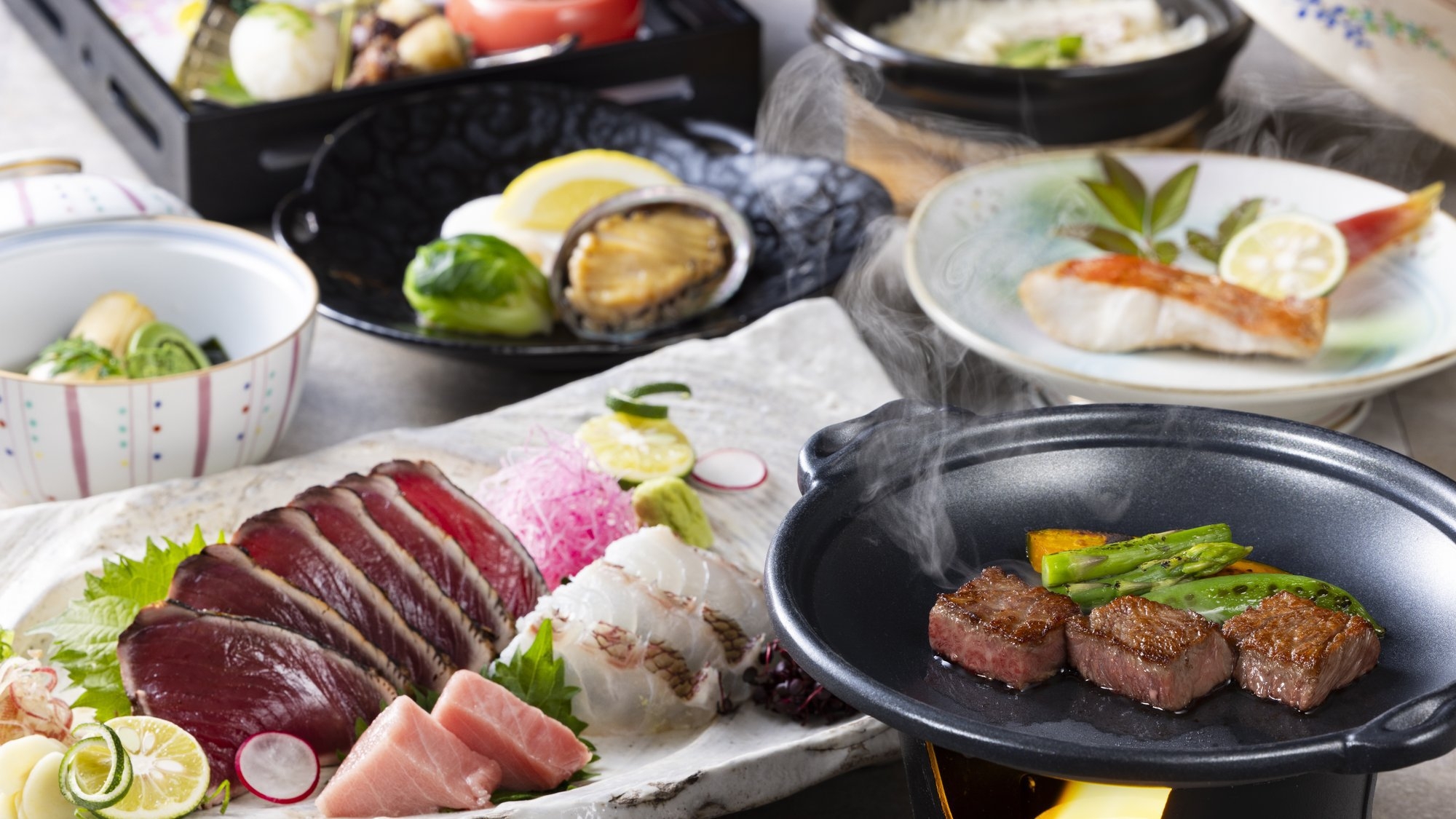 【かに食べ放題／特別会席】〜高知といえば鰹の藁焼きタタキ〜土佐の食材を存分に味わう