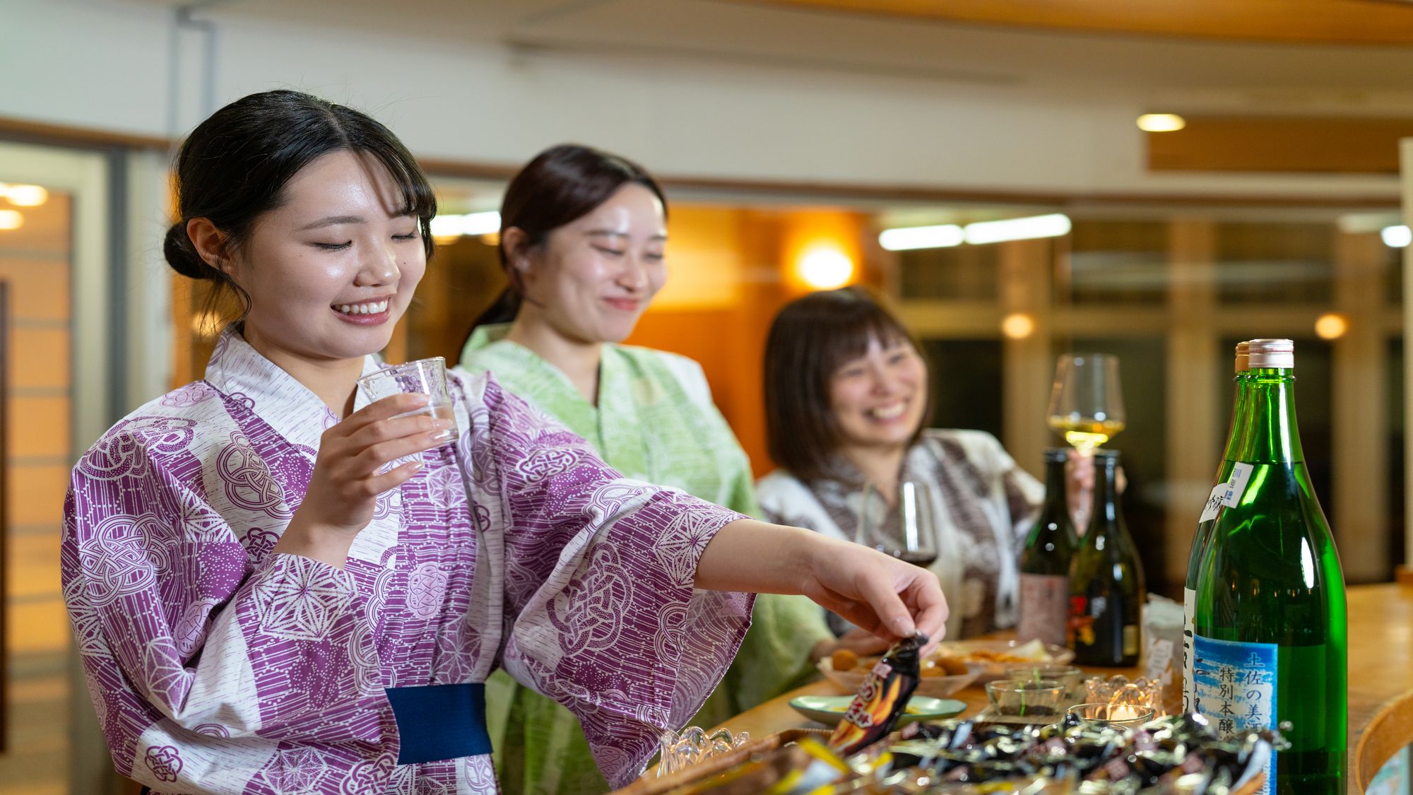 「おきゃく」とは、土佐弁で”宴会”の意。 