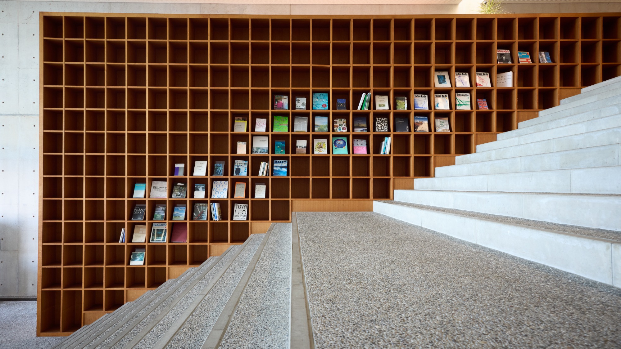 いろんな場所で、アートに触れて。