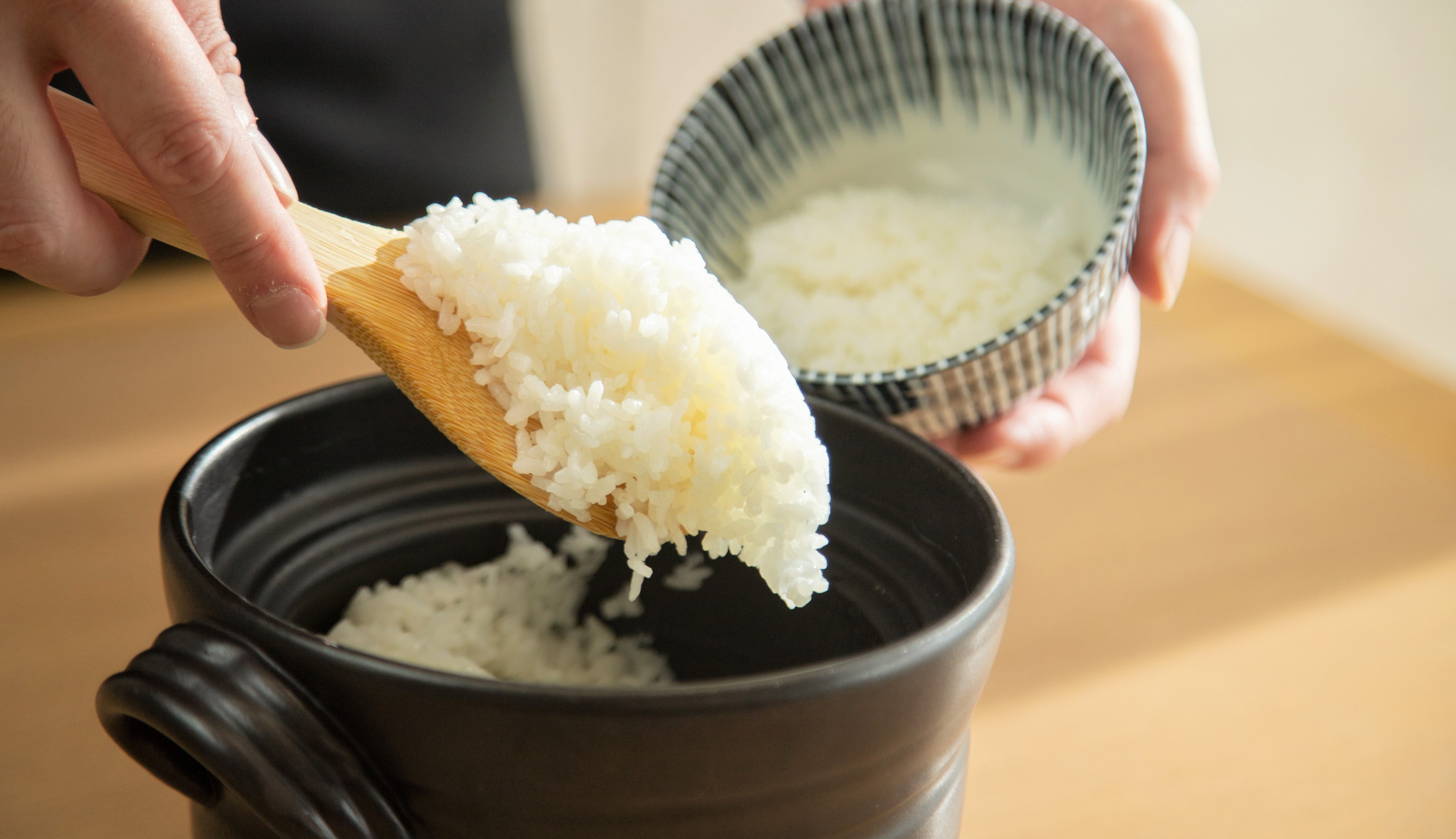 炊き立ての釜炊き御飯をご用意いたします。