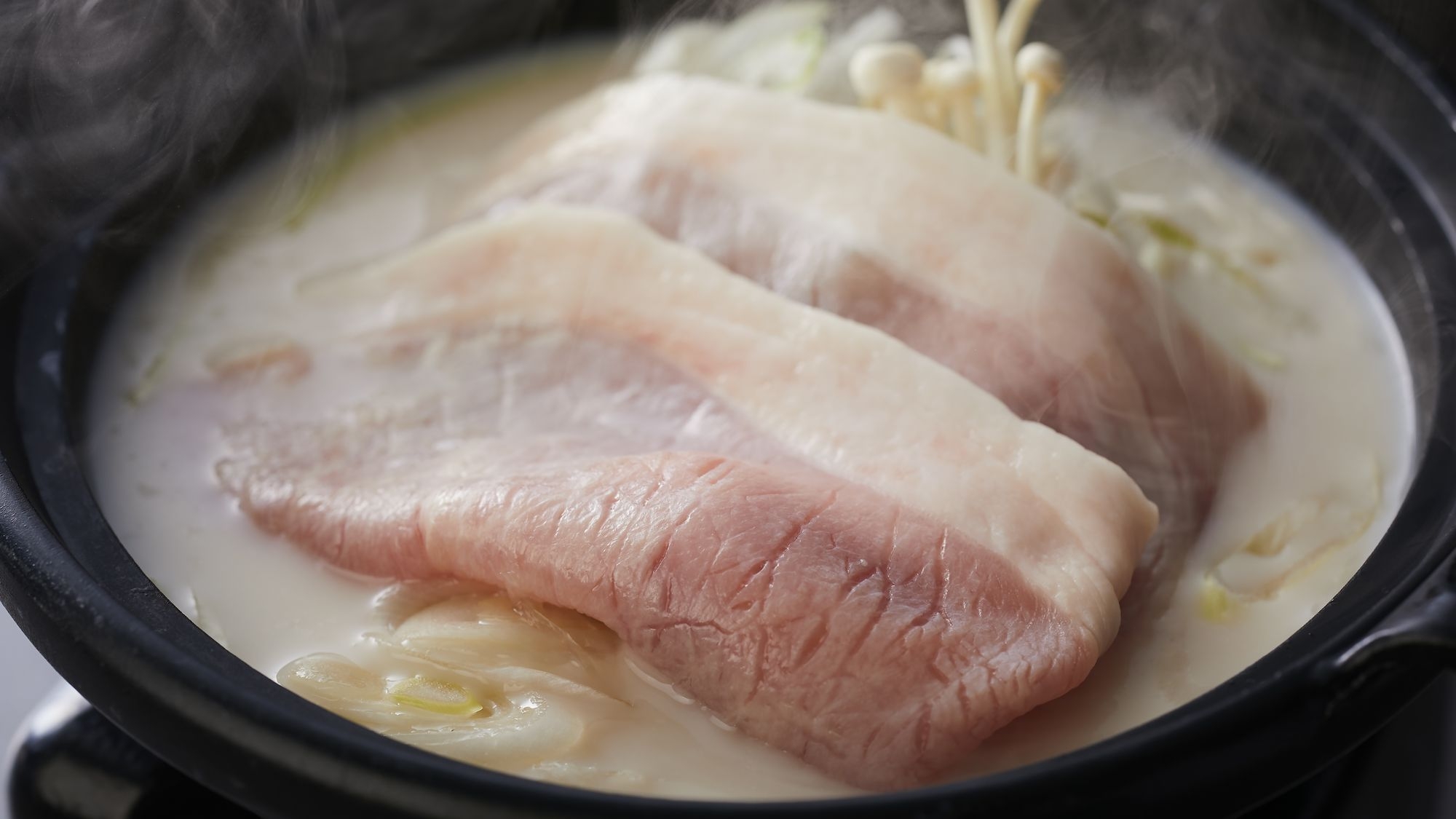 〜期間限定〜奈良県産ブランドいちご　＜古都華＞のデザートプレート付き【季節の会席】