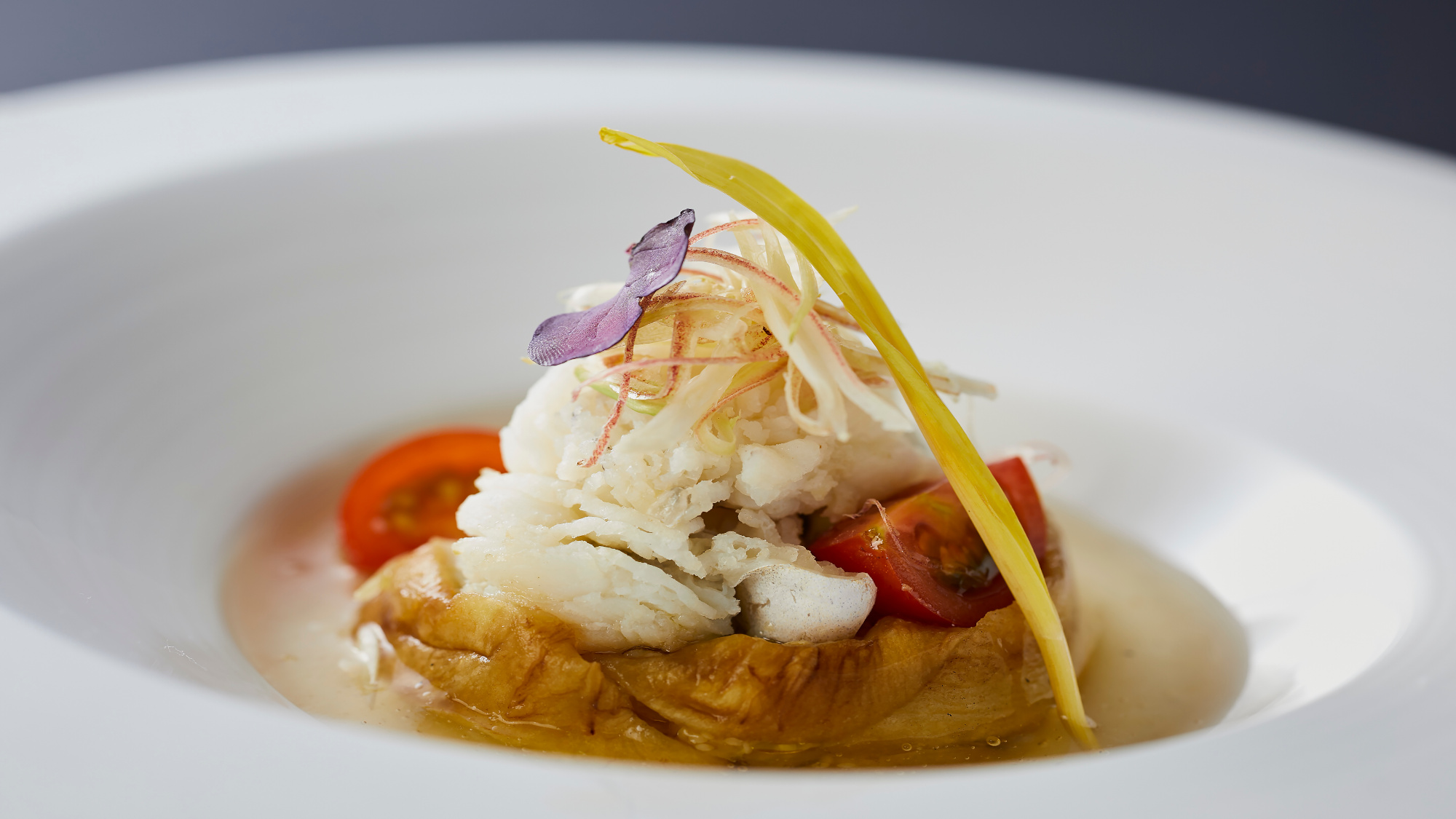 【極み/特別会席】夏(2026年6月～8月)魚料理 焼茄子と鱧のタプナード セルクル仕立て