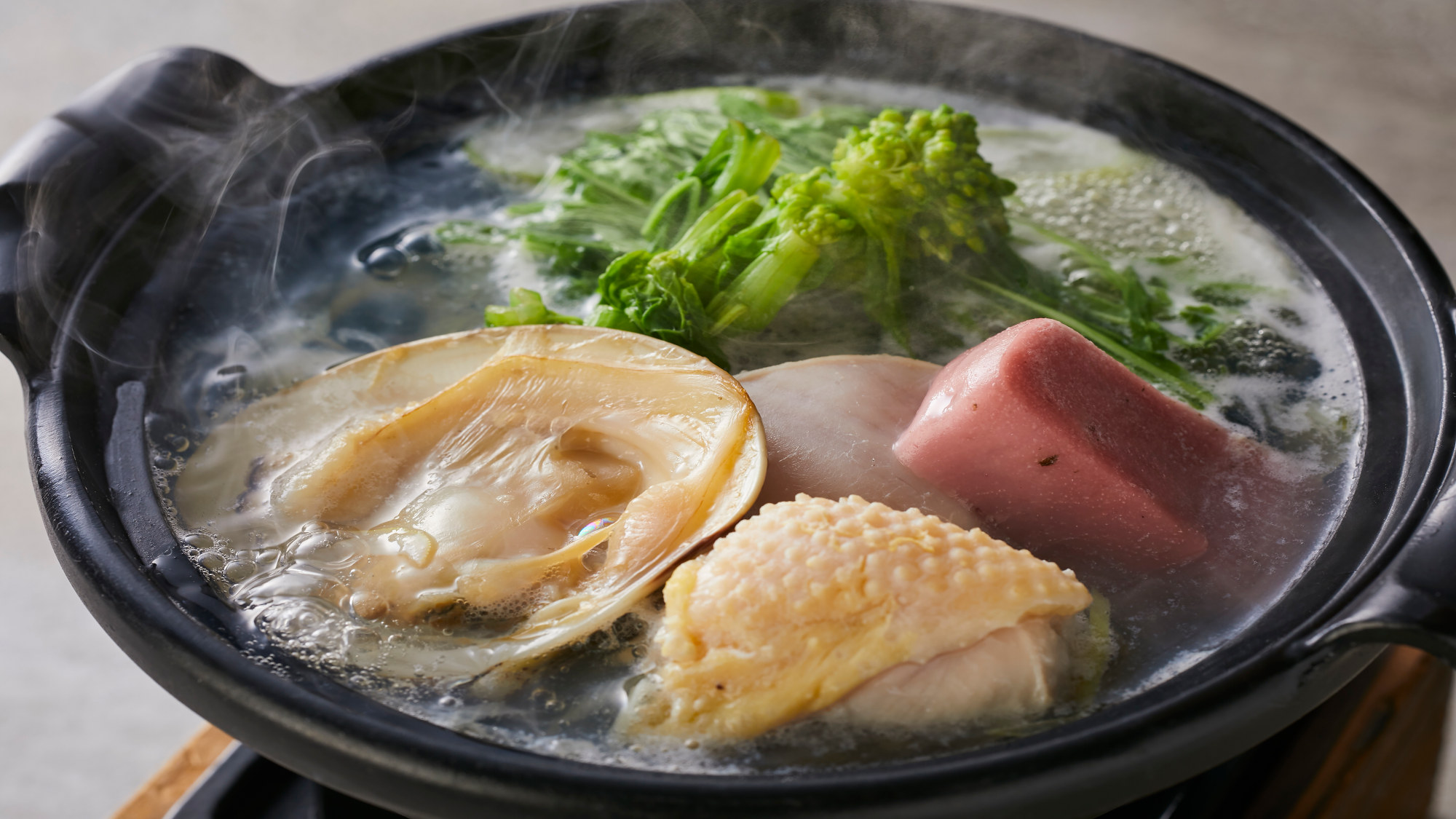【土地の恵み会席】春(2026年3月～5月)台の物 大和肉鶏と蛤の旬彩鍋