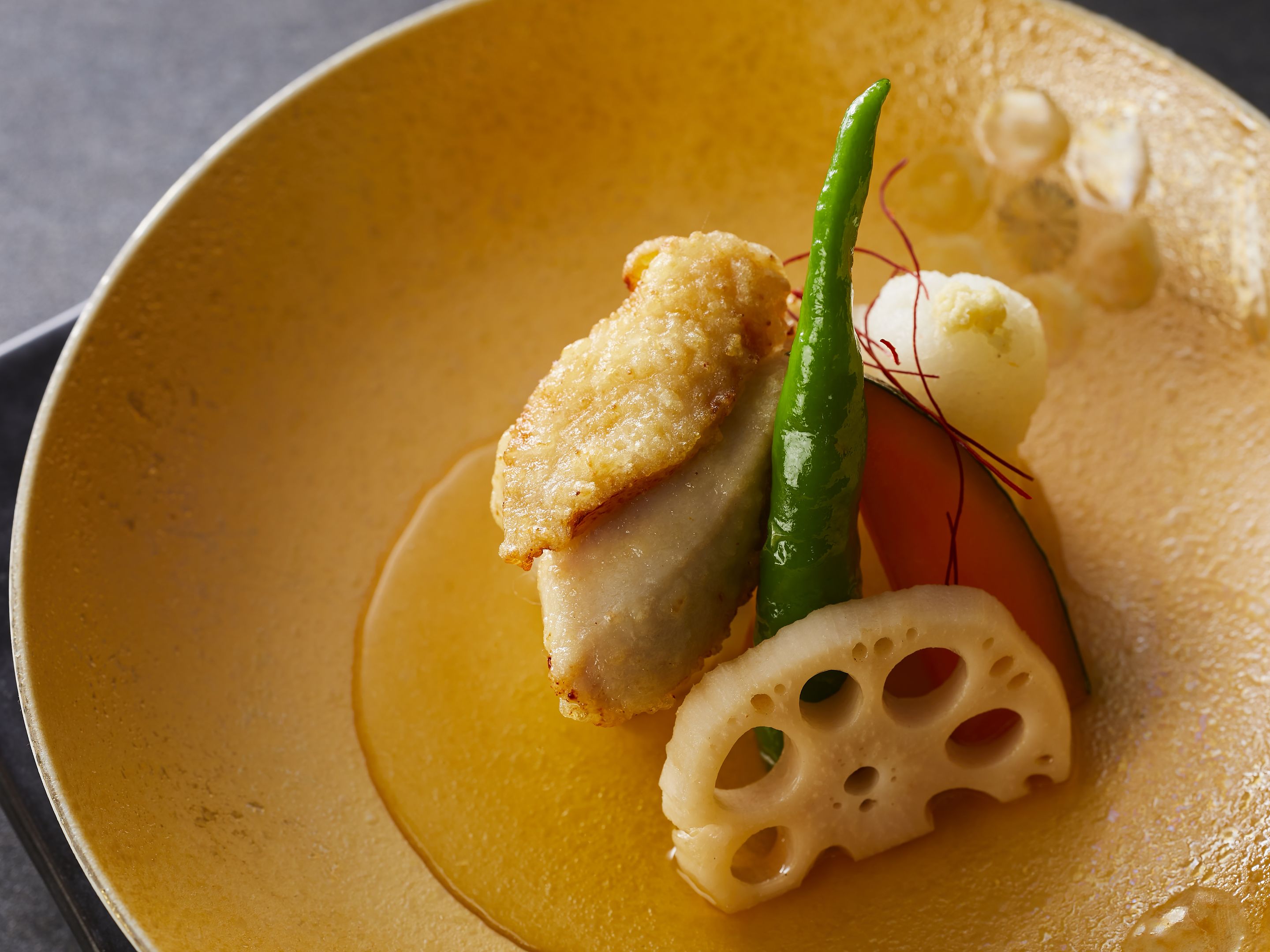 【土地の恵み会席】冬(2025年12月～2026年2月)油物 大和肉鶏と大根の揚げ出し