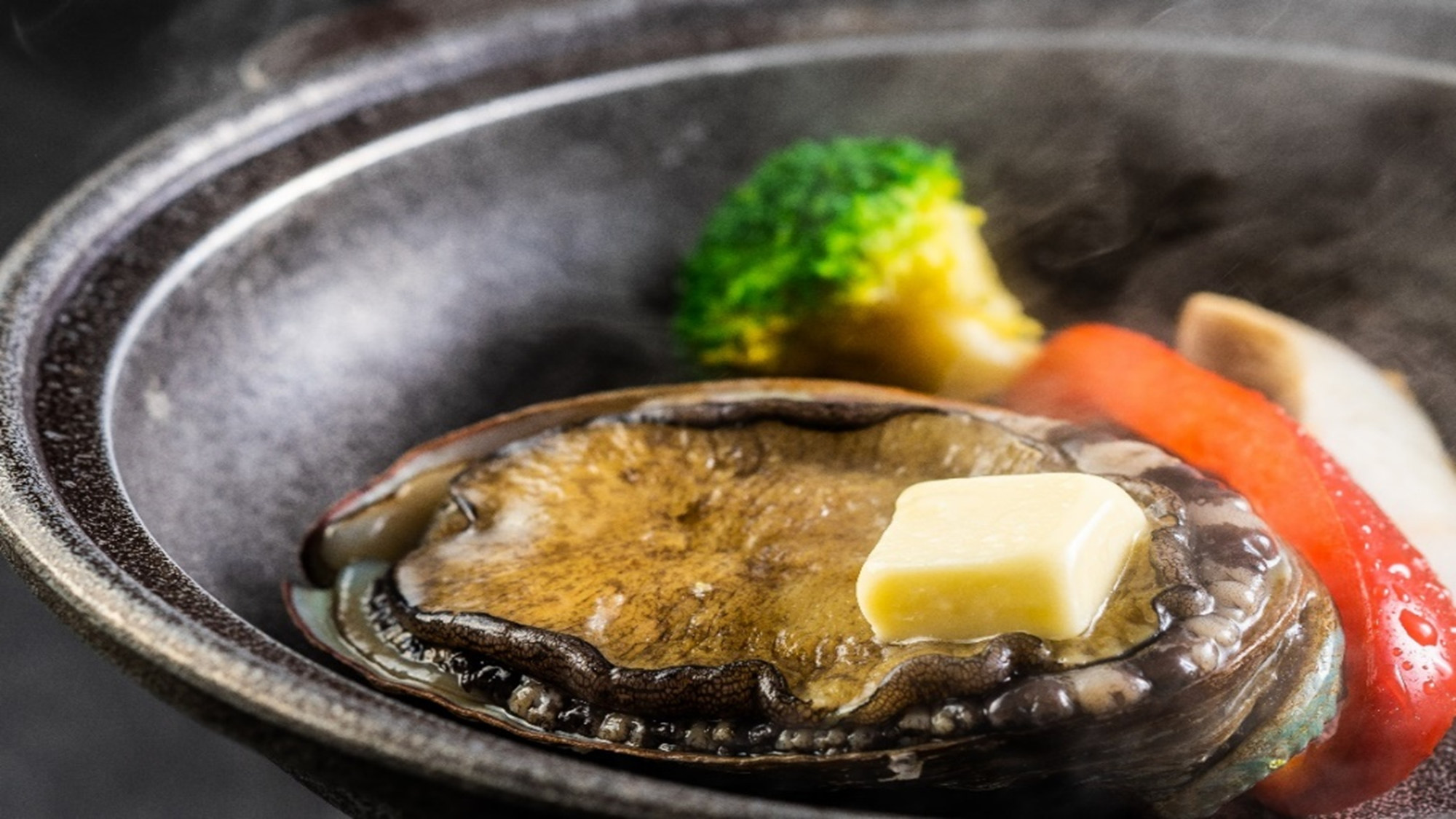 【土地の恵み会席】冬(2025年12月～2026年2月)  台の物 活鮑陶板焼き