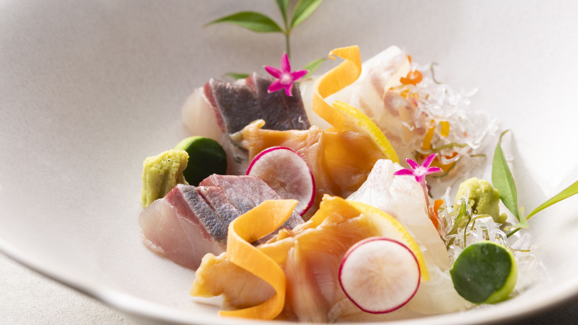 【季節の会席】冬(2025年12月～2026年2月)  造里 オリーブ鰤と盛り合わせ