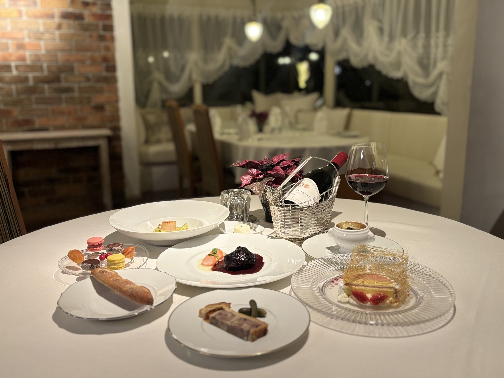 ■室数限定■オーベルジュ・ド・プリマヴェーラでのフレンチディナー＋お部屋でのご朝食がついたプラン■