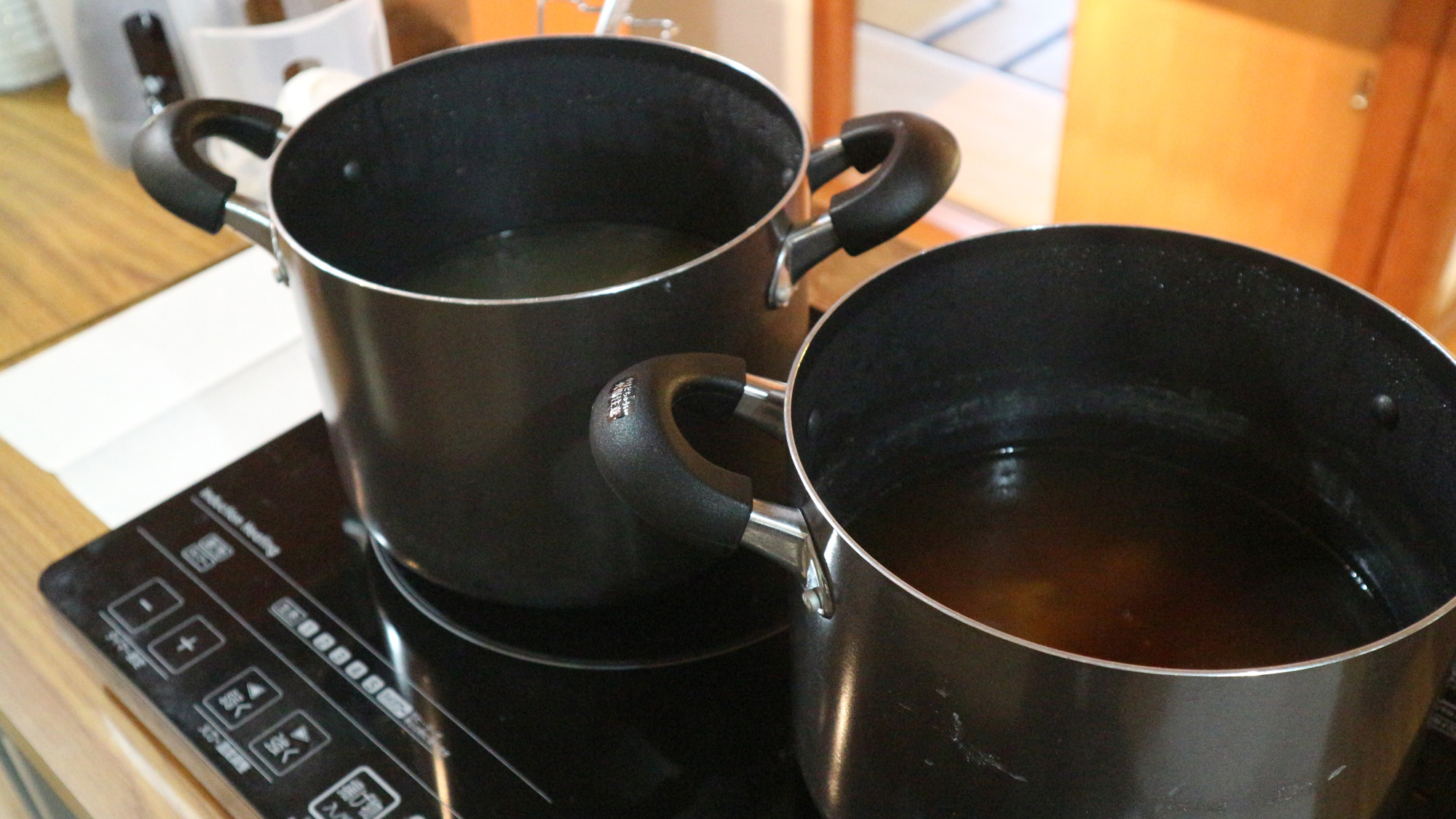 *［朝食一例］ブイヨンスープ、お味噌汁、おかわり自由！