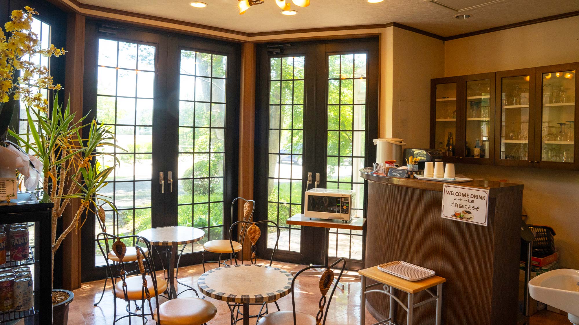 【ロビー】ウェルカムドリンク（コーヒー・紅茶）をご用意しております。