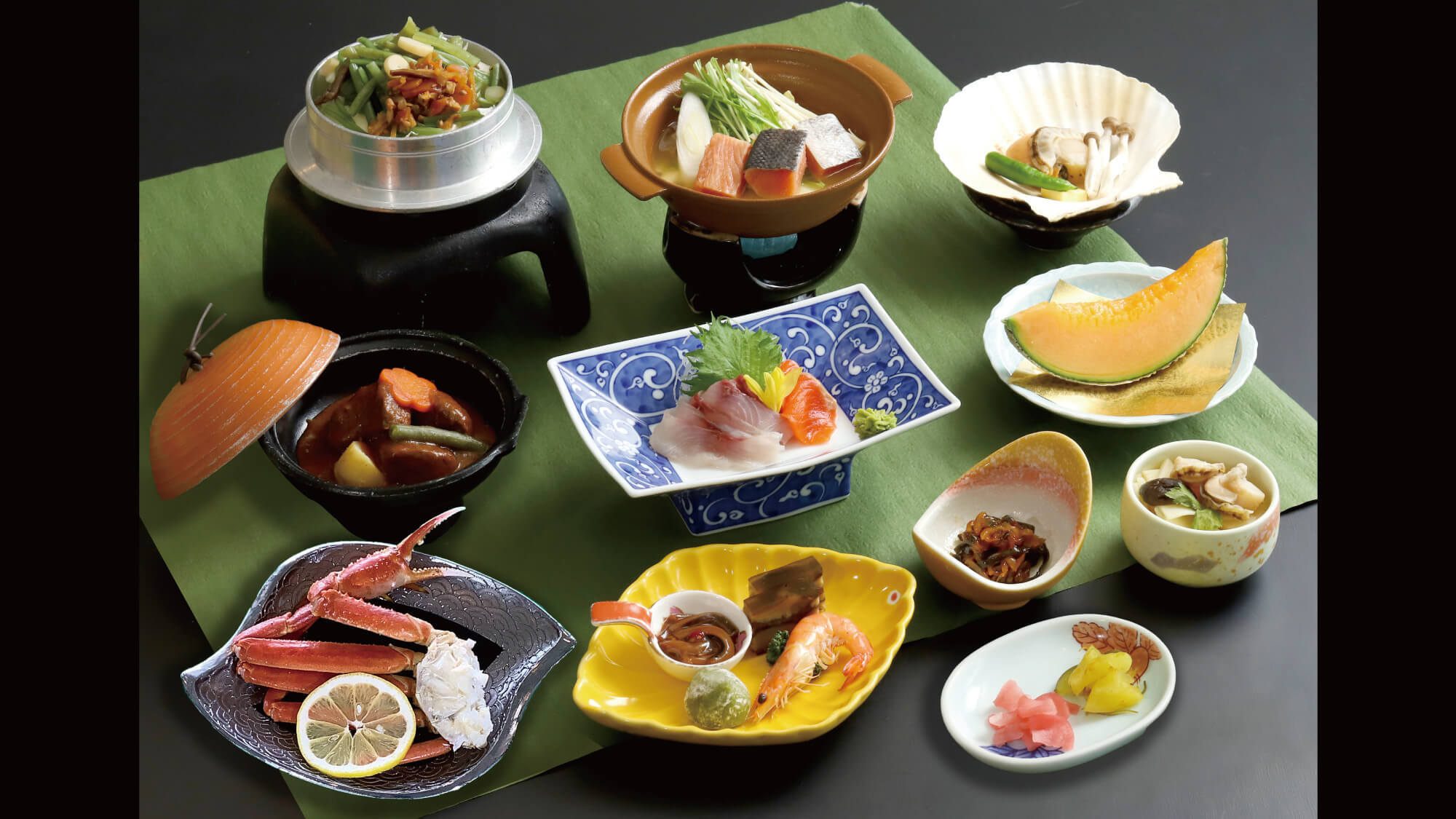 ◇お得に温泉を楽しもう！季節の和食膳プラン＋ズワイガニ半片（約240g）付き【夕朝食付】