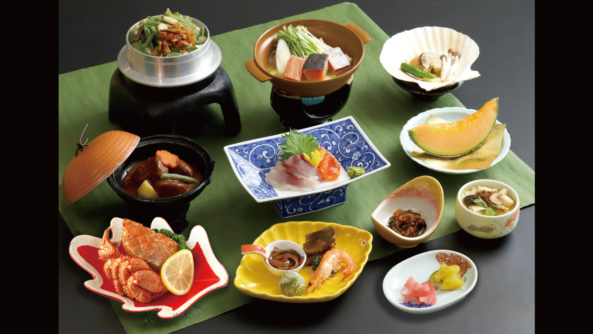 ◇お得に温泉を楽しもう！季節の和食膳プラン＋毛ガニ半身（約200g）付き【夕朝食付】