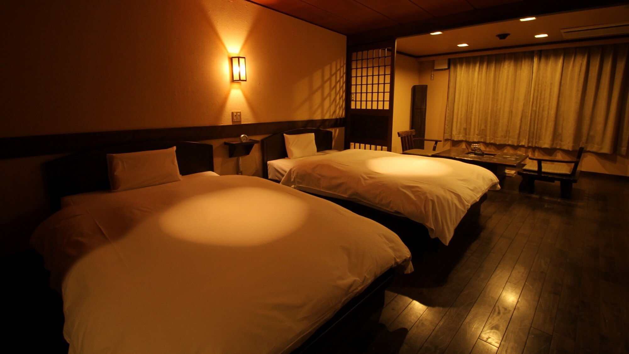 ◆湖側囲炉裏部屋(禁煙)