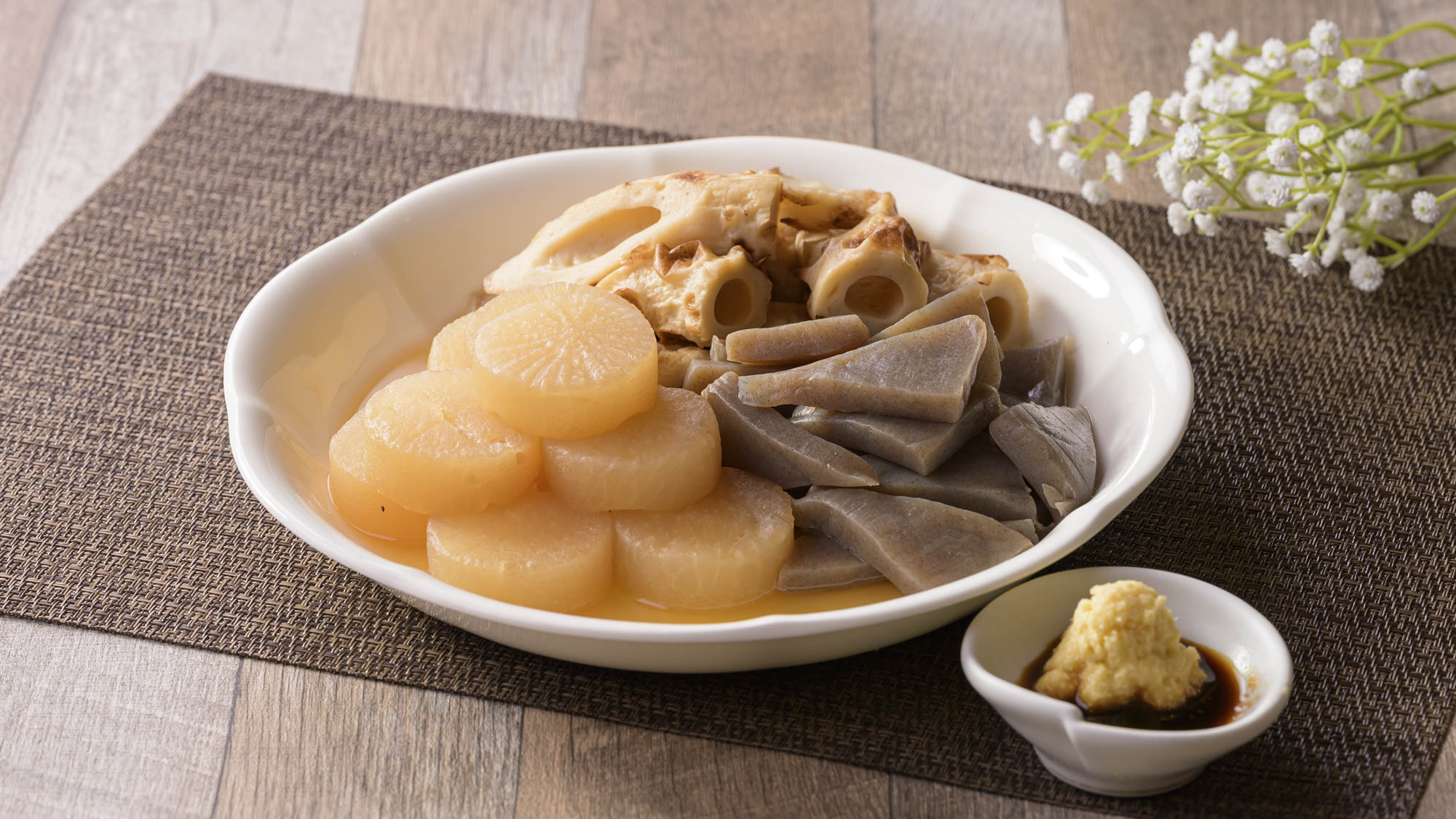 【姫路限定】兵庫県産の醤油を使用した生姜醬油をかけて味わう、心も体もほっと温まる"姫路おでん"