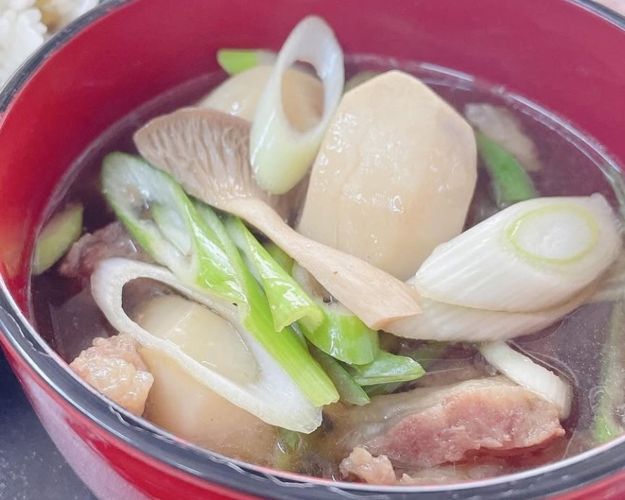 米沢牛入り芋煮