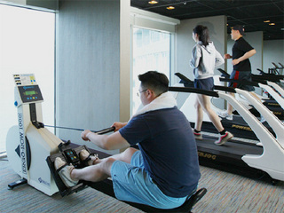 フィットネスクラブ