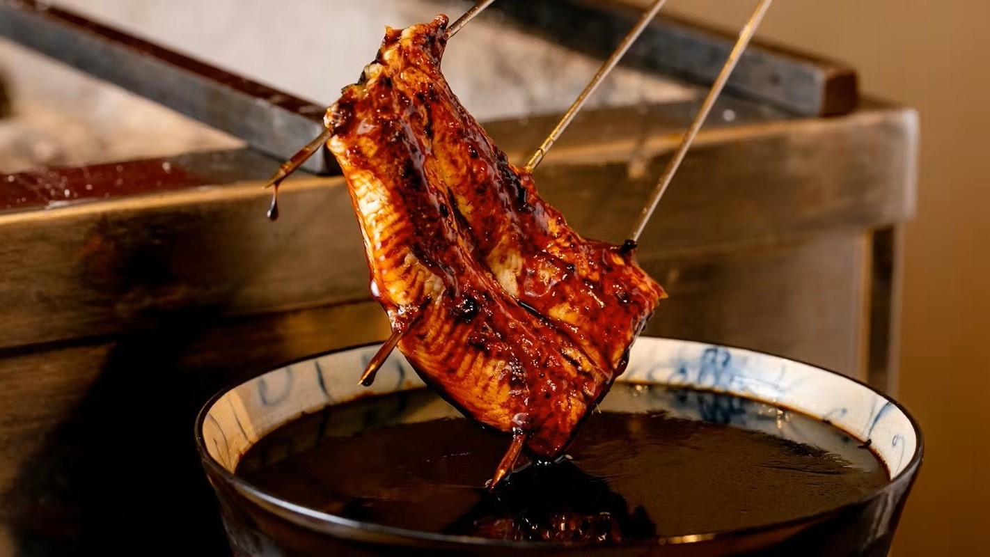 2026年4月誕生｜MIYAKE AKIRA霧｜炎のLIVEダイニング