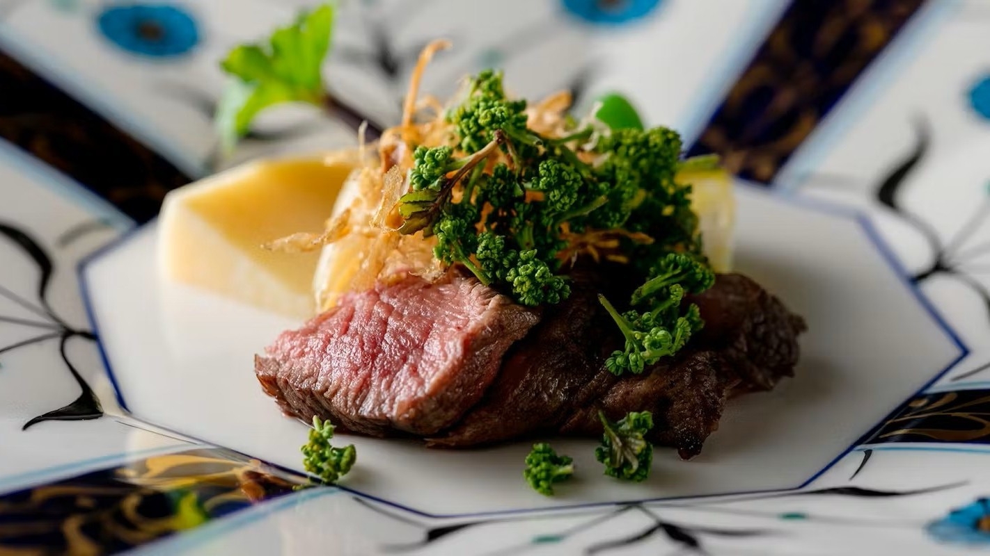 2026年4月誕生｜MIYAKE AKIRA霧｜炎のLIVEダイニング