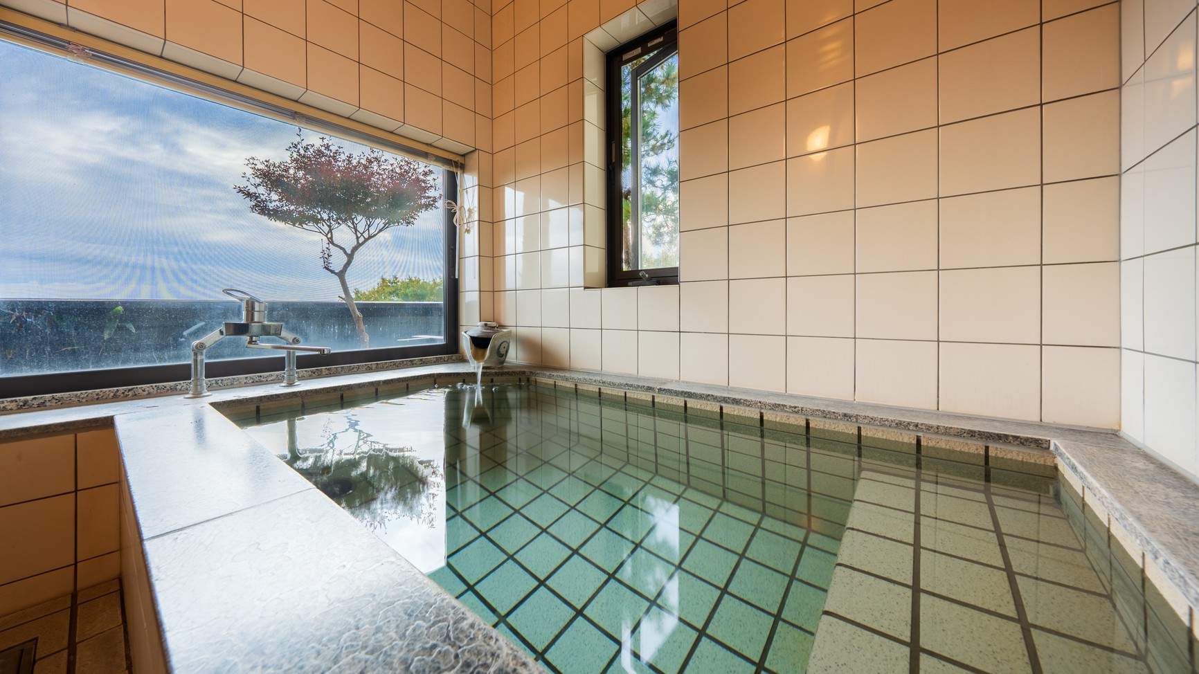 【客室風呂】デラックスルーム