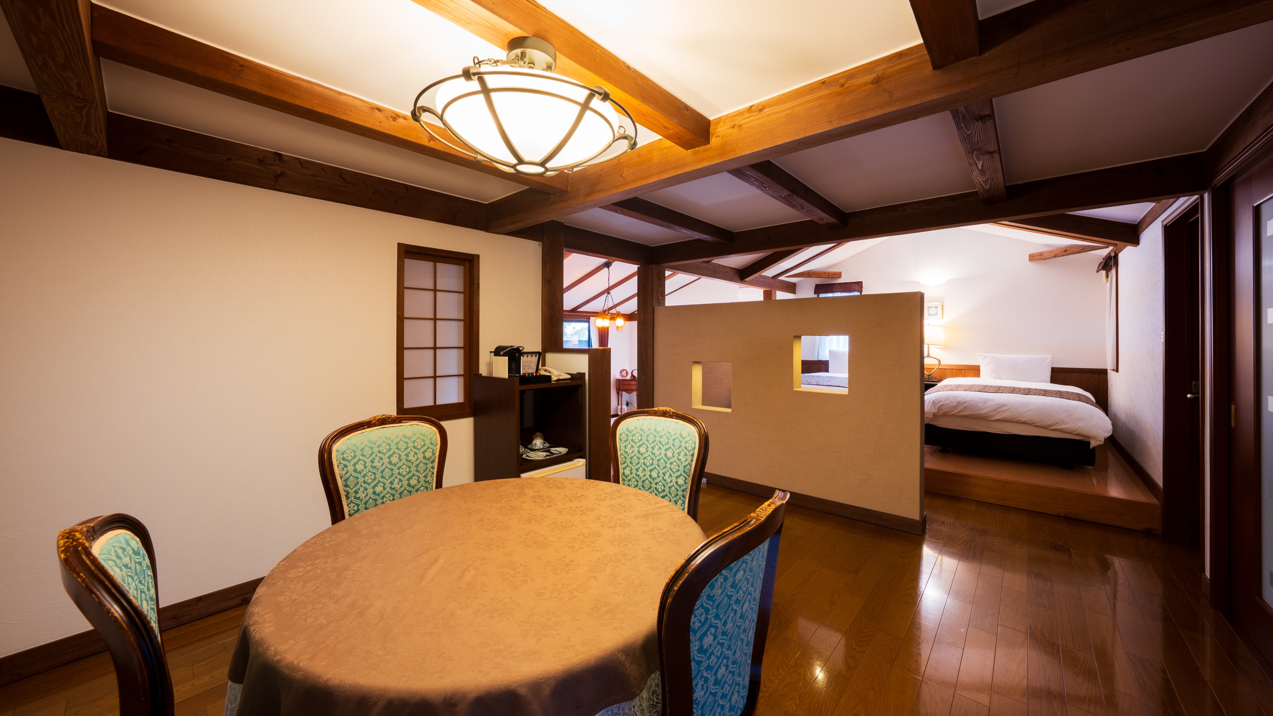 デラックスルーム