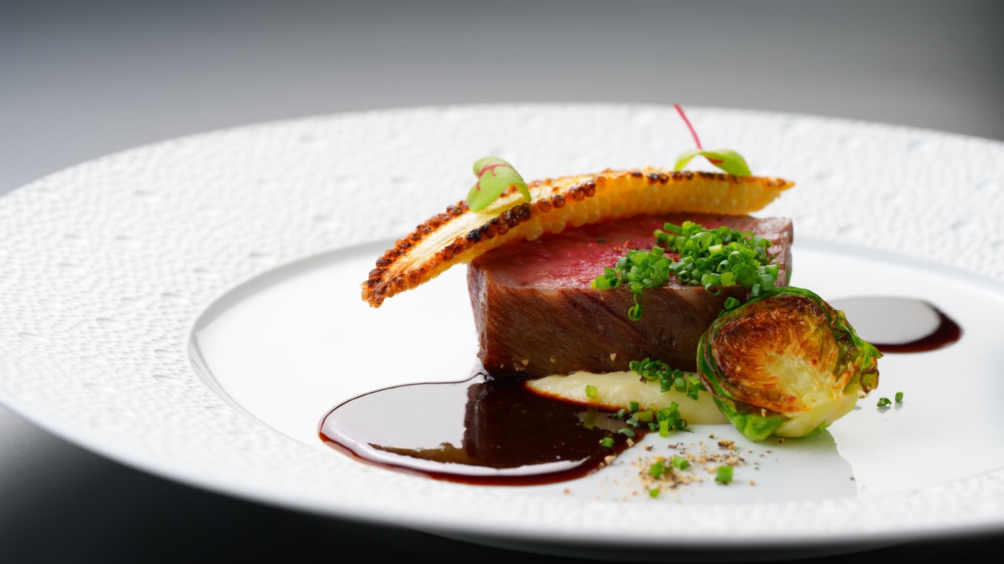 シェフが一皿一皿に想いを込め、おもてなしさせていただきます。