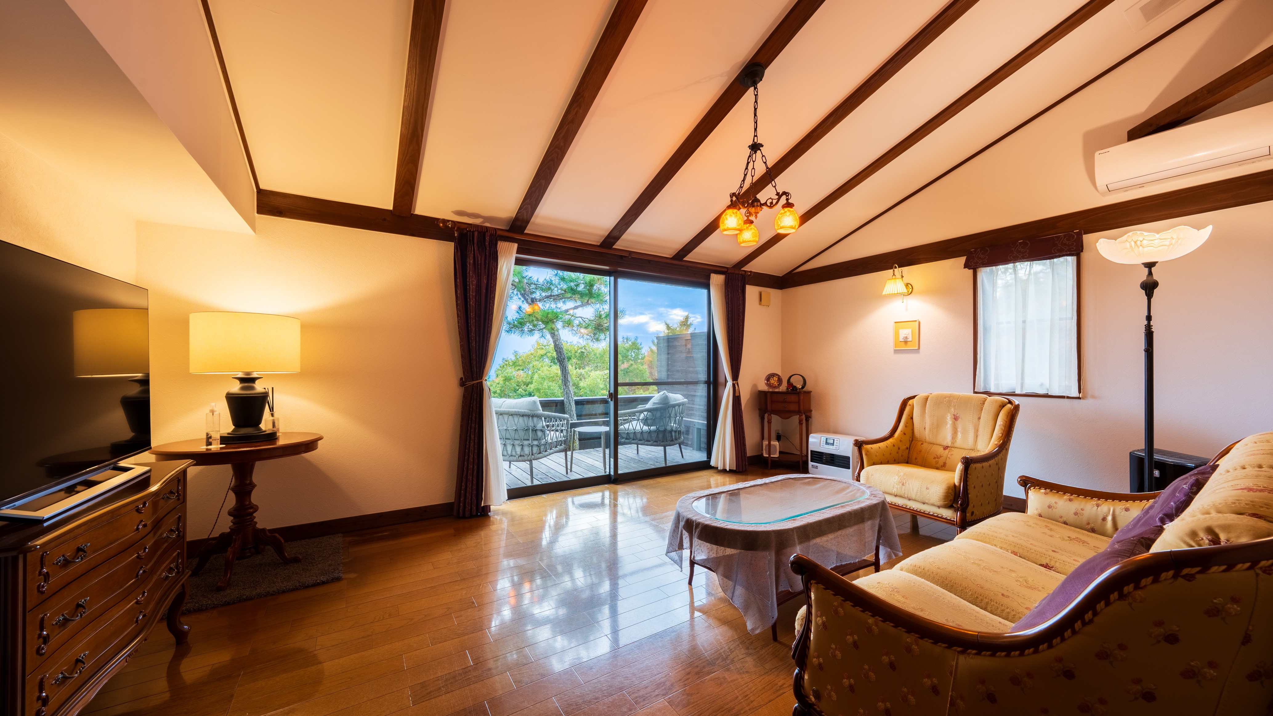 デラックスルーム