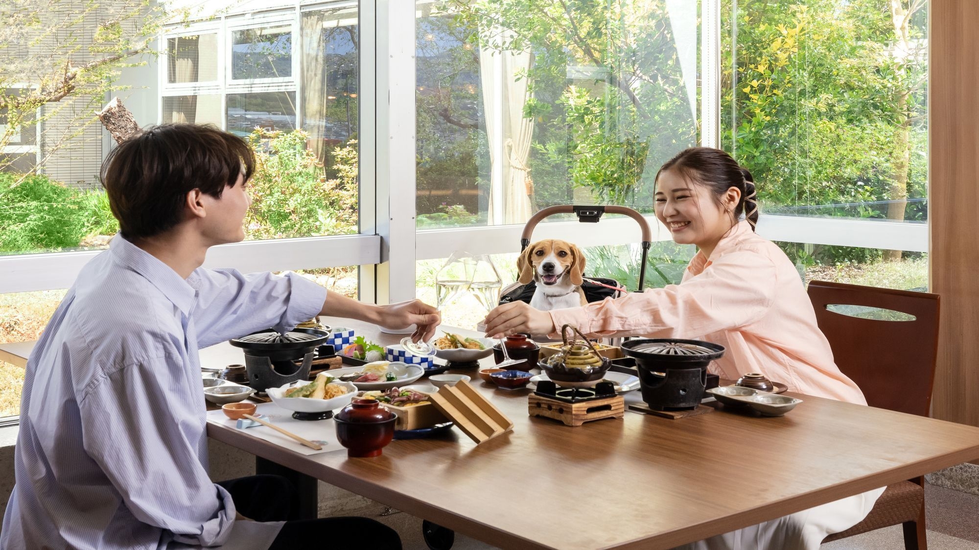 2026年4月わんちゃんと泊まれるホテルにリブランド【季節の会席】万葉の地でヤマトポークと旬を味わう