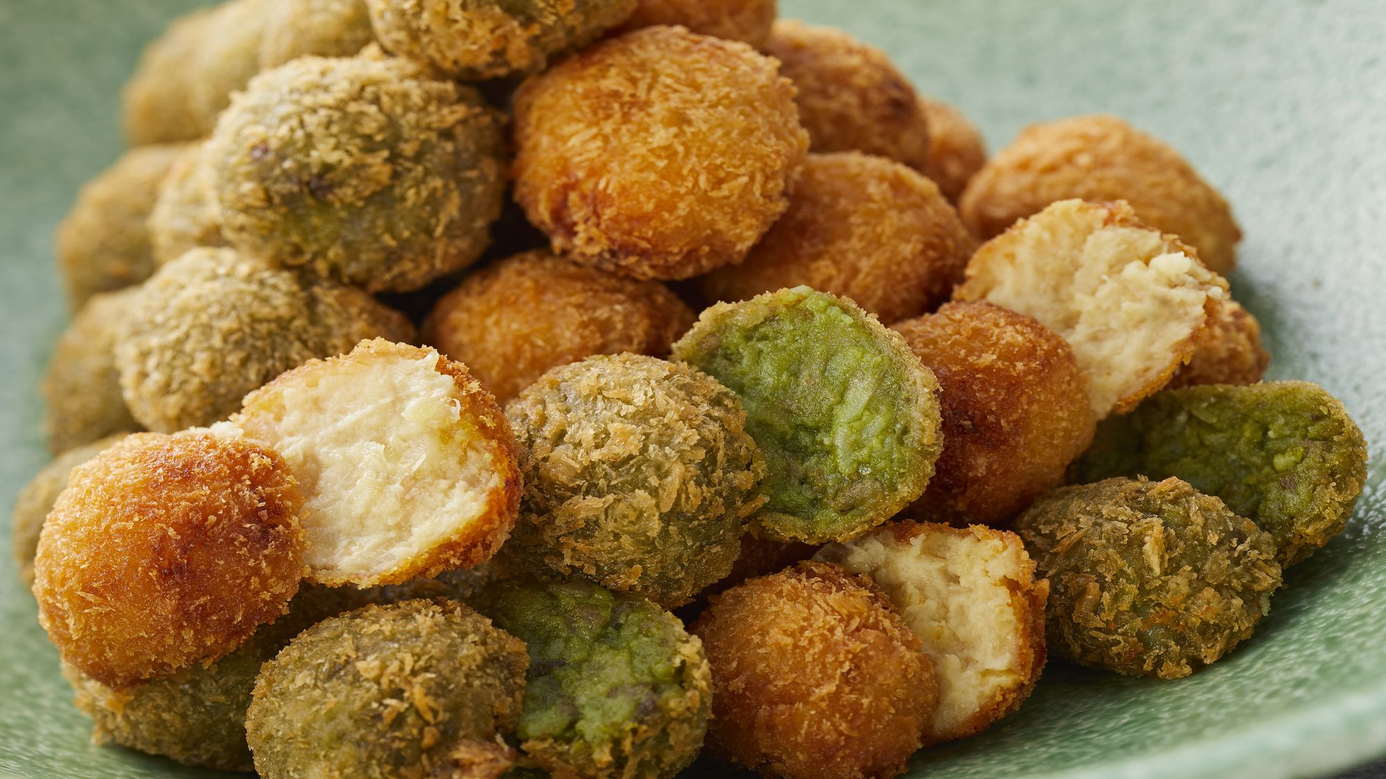 【朝食メニュー】大和茶コロッケ/奈良漬けコロッケ