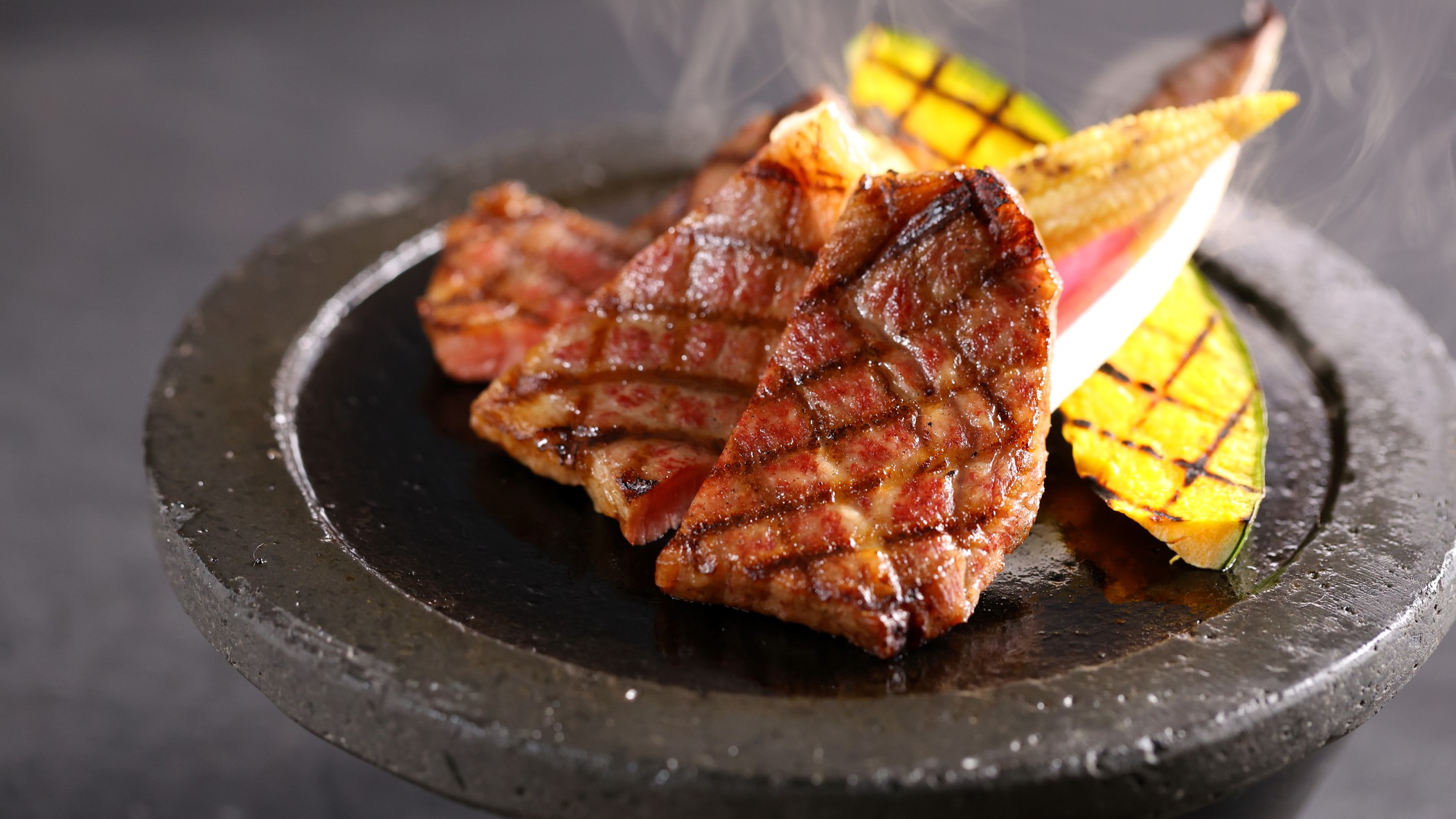 【特別会席】人気No.１！伊勢えび、常陸牛など豪華食材を使用した会席料理