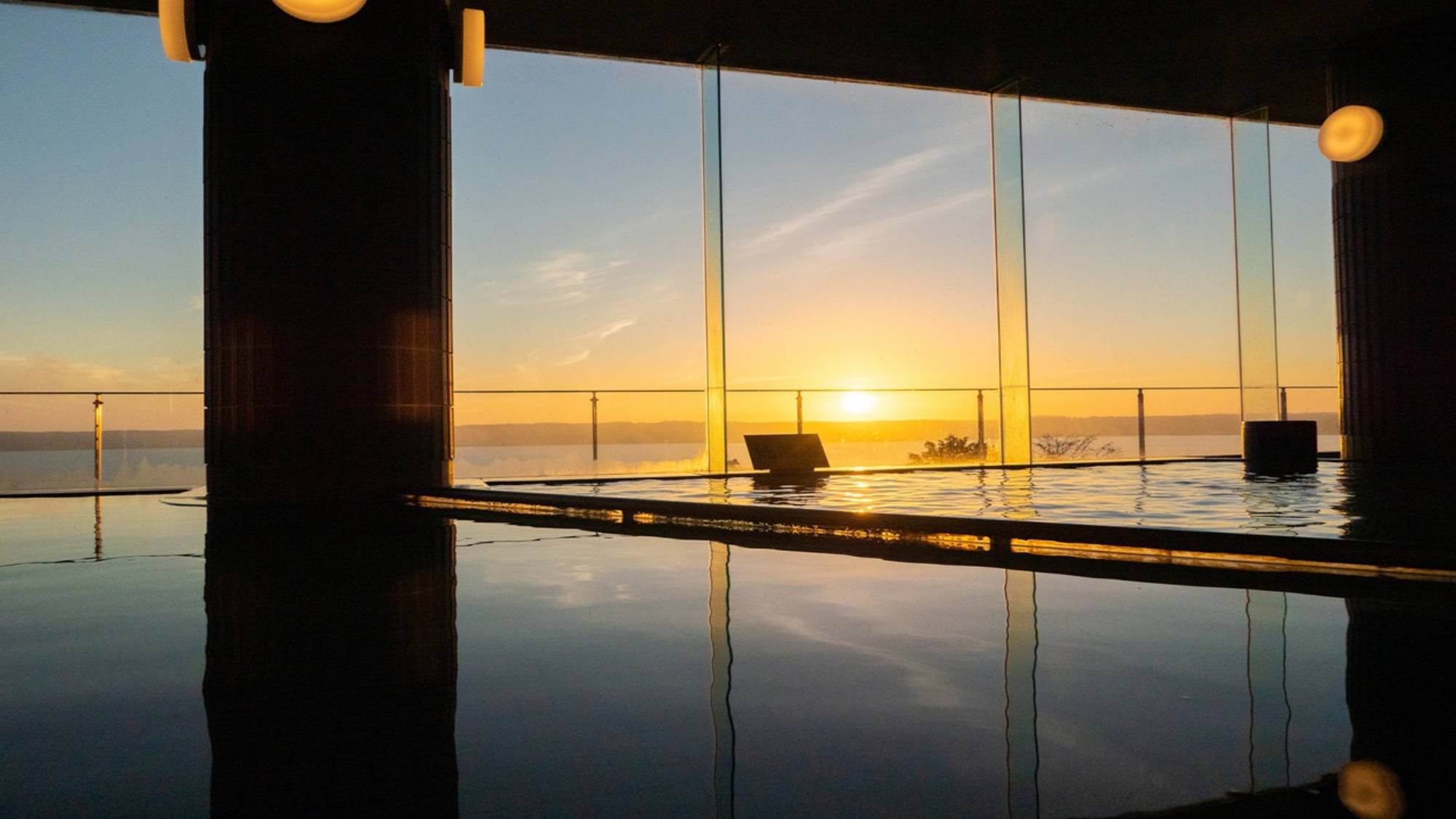 【土地の恵み】「鮑の酒蒸し」付き　人気No.１！新鮮なお刺身や海の幸が味わえる当ホテル一押しプラン