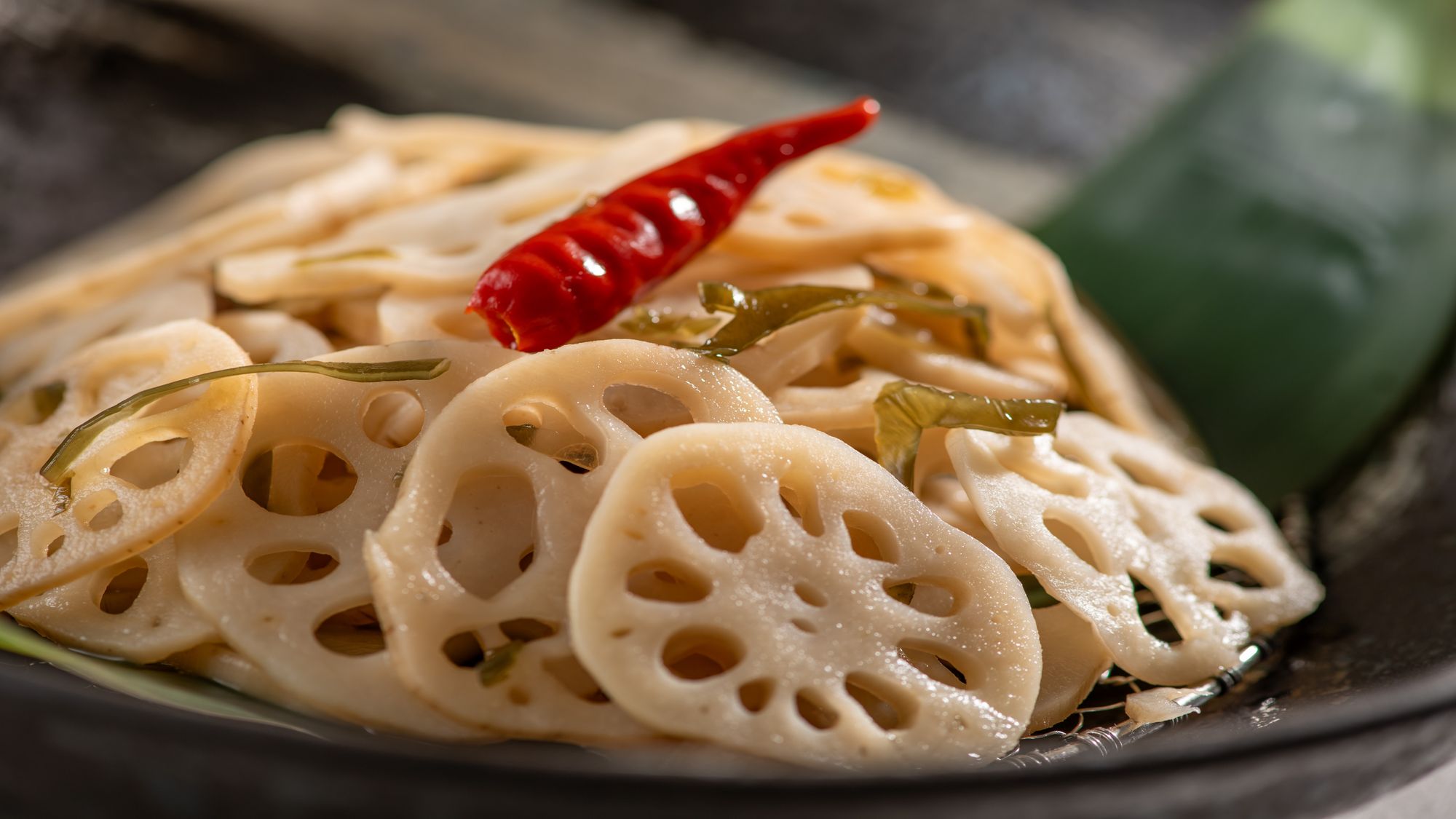 【朝食（日替わりメニュー）】蓮根漬物