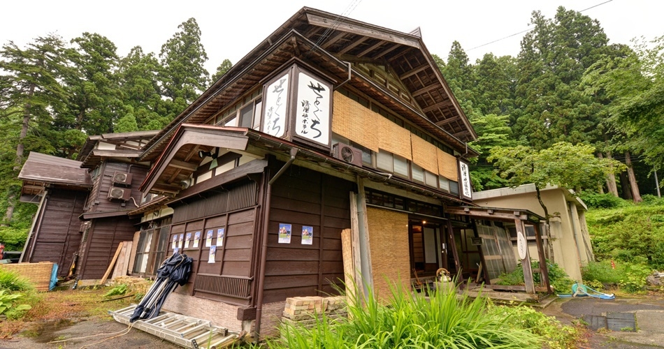 【春SALE】基本プラン（夕朝食付）季節の食材を囲炉裏で堪能［最大22時間滞在］