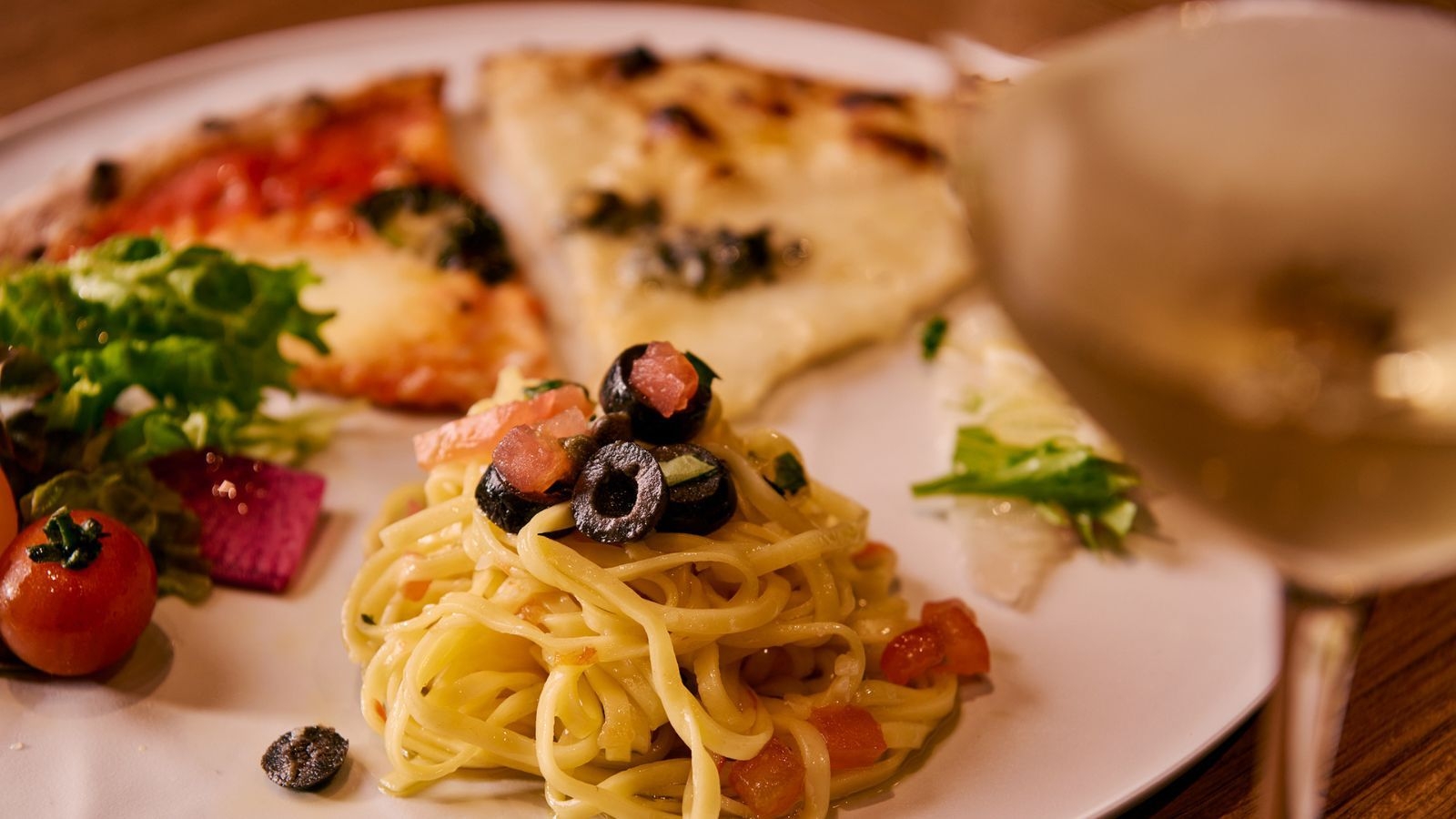 【15％OFF】【楽天スーパーSALE】夕朝食付プラン｜屋久島の「特等席」に泊まる