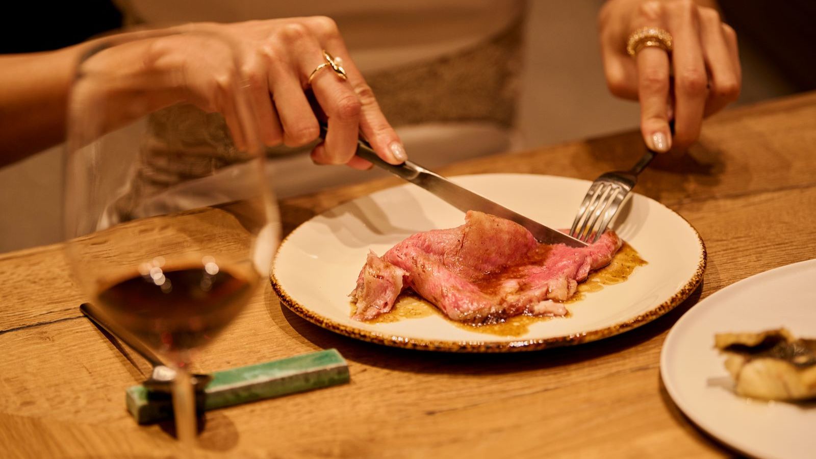 ディナー｜大切な人とお腹も心も満たされる贅沢なひとときをお過ごしください。
