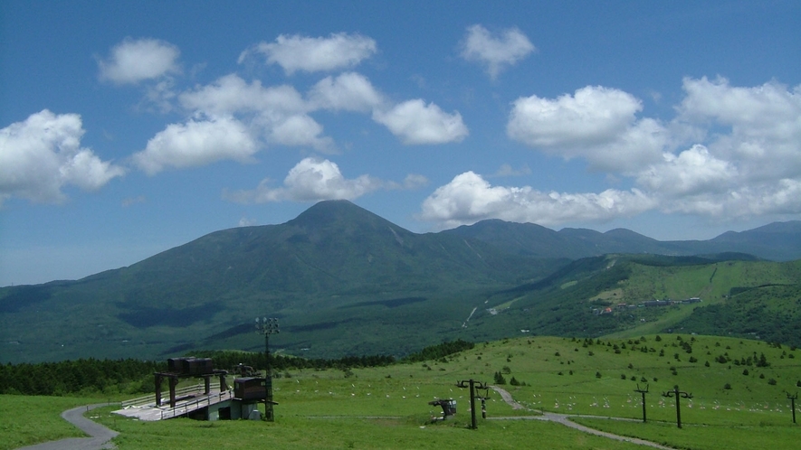 【周辺】車山高原中腹からの蓼科山