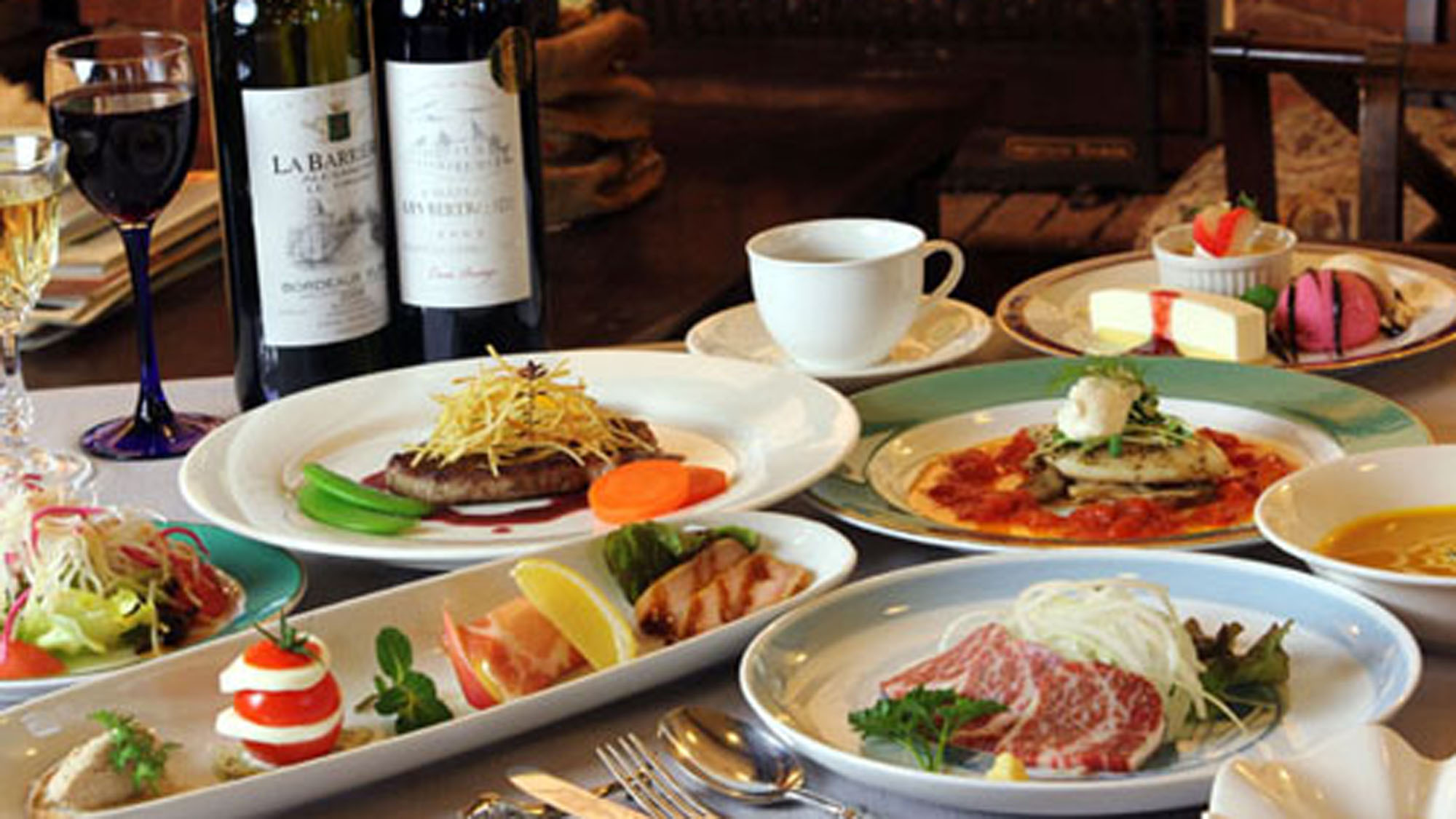 【夕食の一例】季節の欧風創作フルコースをお楽しみください。