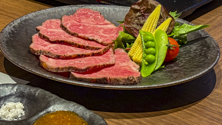 【春の伊勢志摩グルメ】あおさ香る”鯛しゃぶ”と”地元精肉店謹製ローストビーフ”を南伊勢の真珠塩で