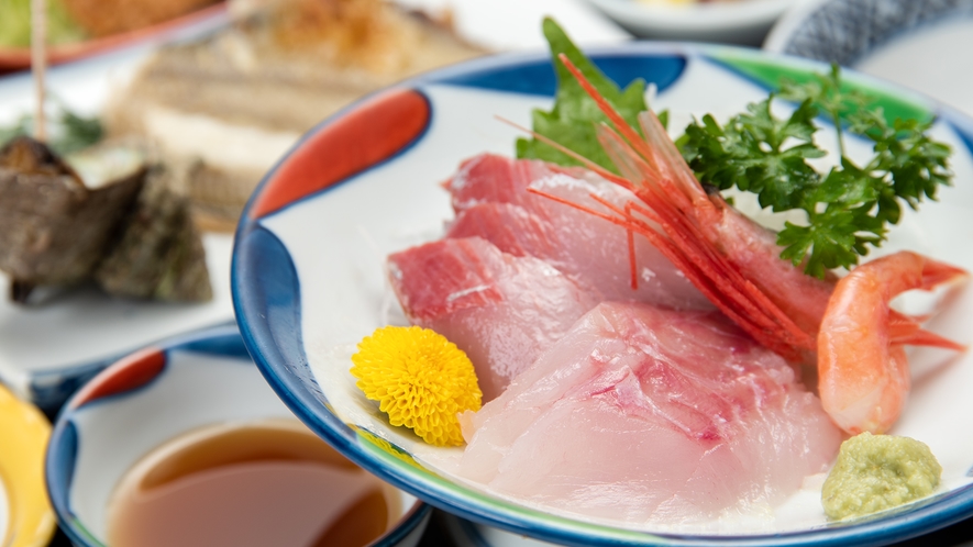 *【お料理一例】スタンダード会席・お刺身／獲れたての新鮮な魚介類をご堪能下さい