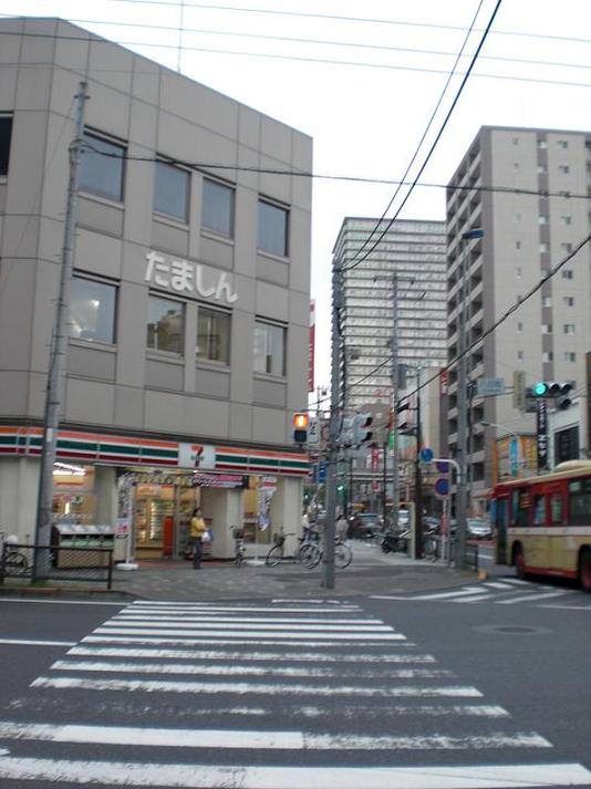 Yokamachi intersection "Seven-Eleven"