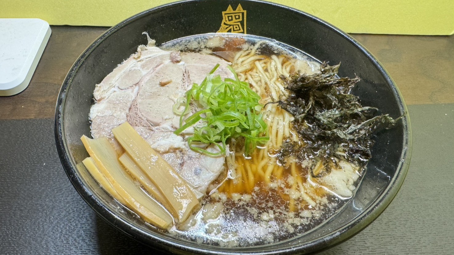 人気店・尾道らーめんベッチャーとコラボ！特別ラーメン定食（一例）