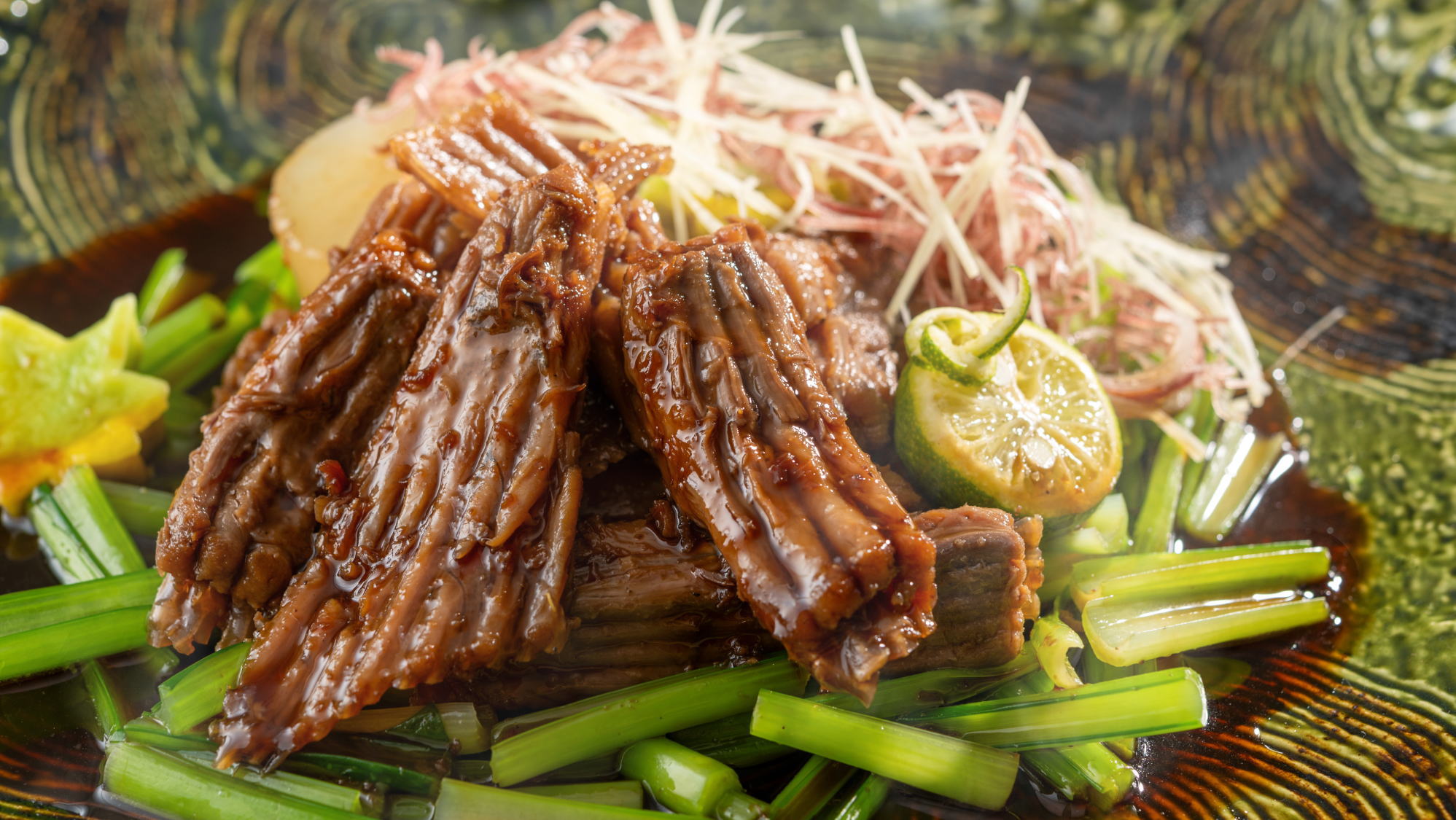 【夏メニュー】田舎料理 カスべとミズの煮物