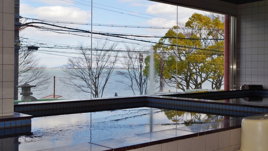 *【男湯：大浴場】〜熱海 伊豆山温泉〜琵琶湖の大パノラマを一望できる大浴場！