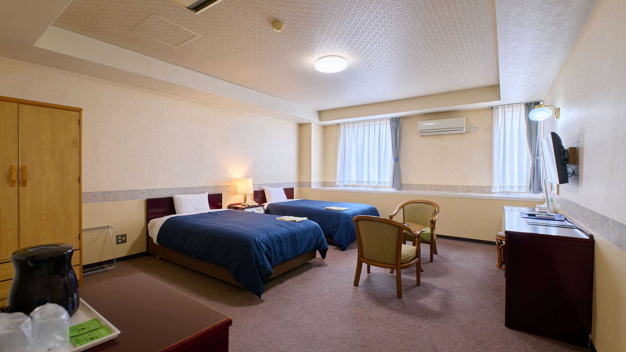 ツインB★36平米■Wi-Fi接続無料