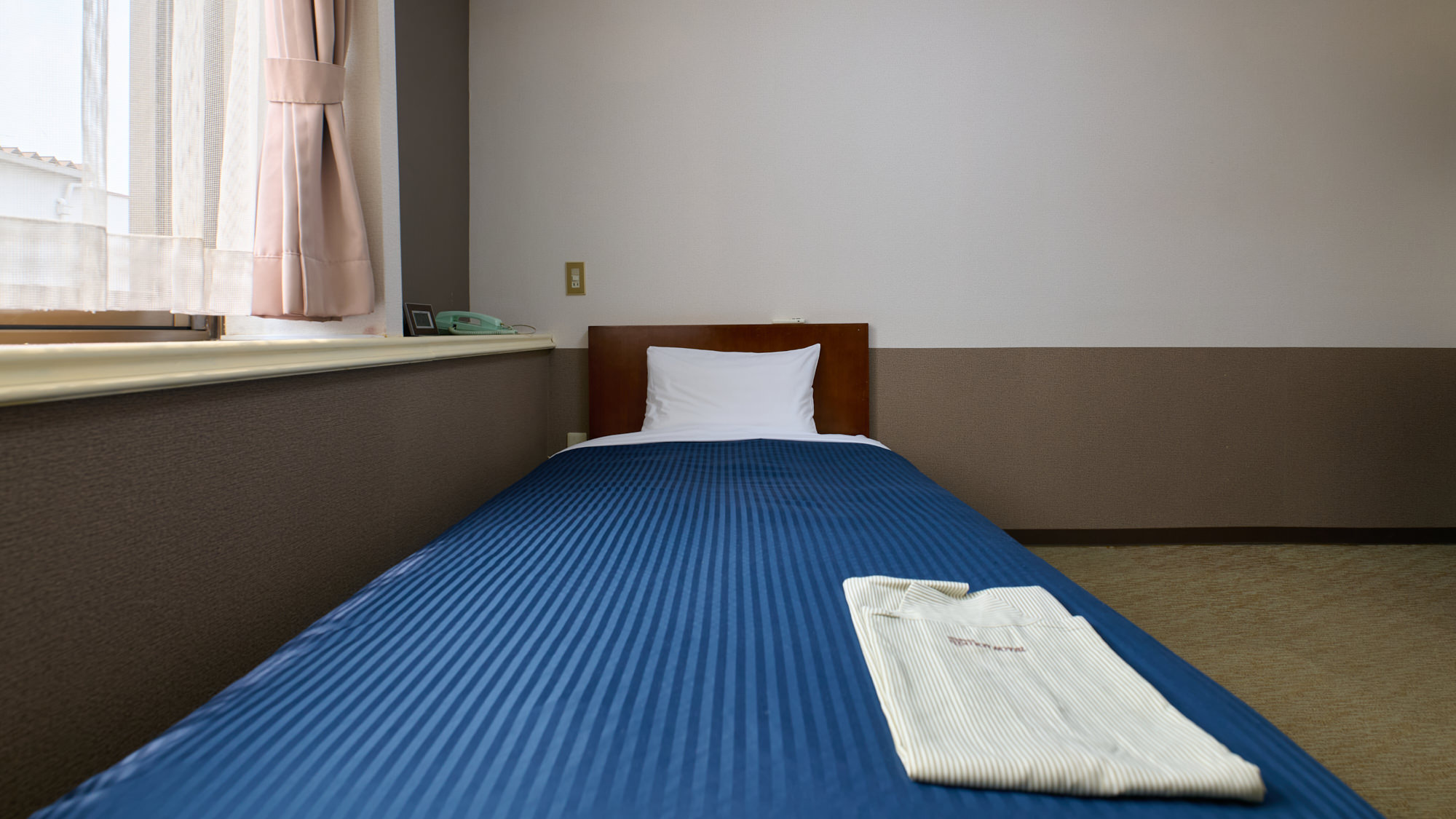 コンパクトシングル★Wi-Fi接続無料