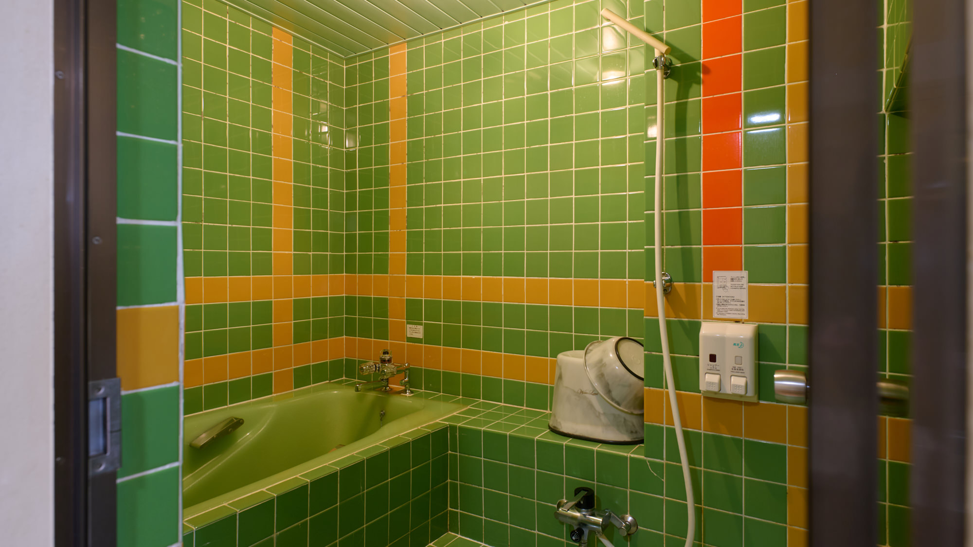 ツインB★36平米■Wi-Fi接続無料