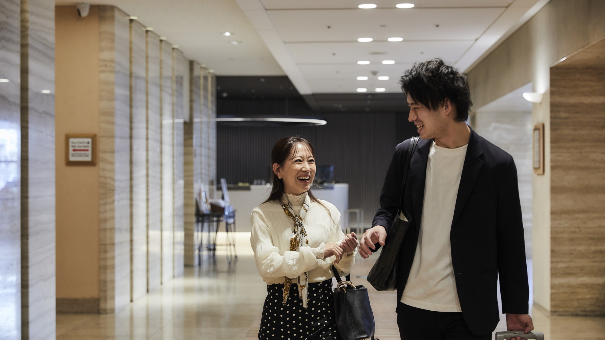 ◆ロビー　白を基調とした広々とした清潔感溢れるロビーです。