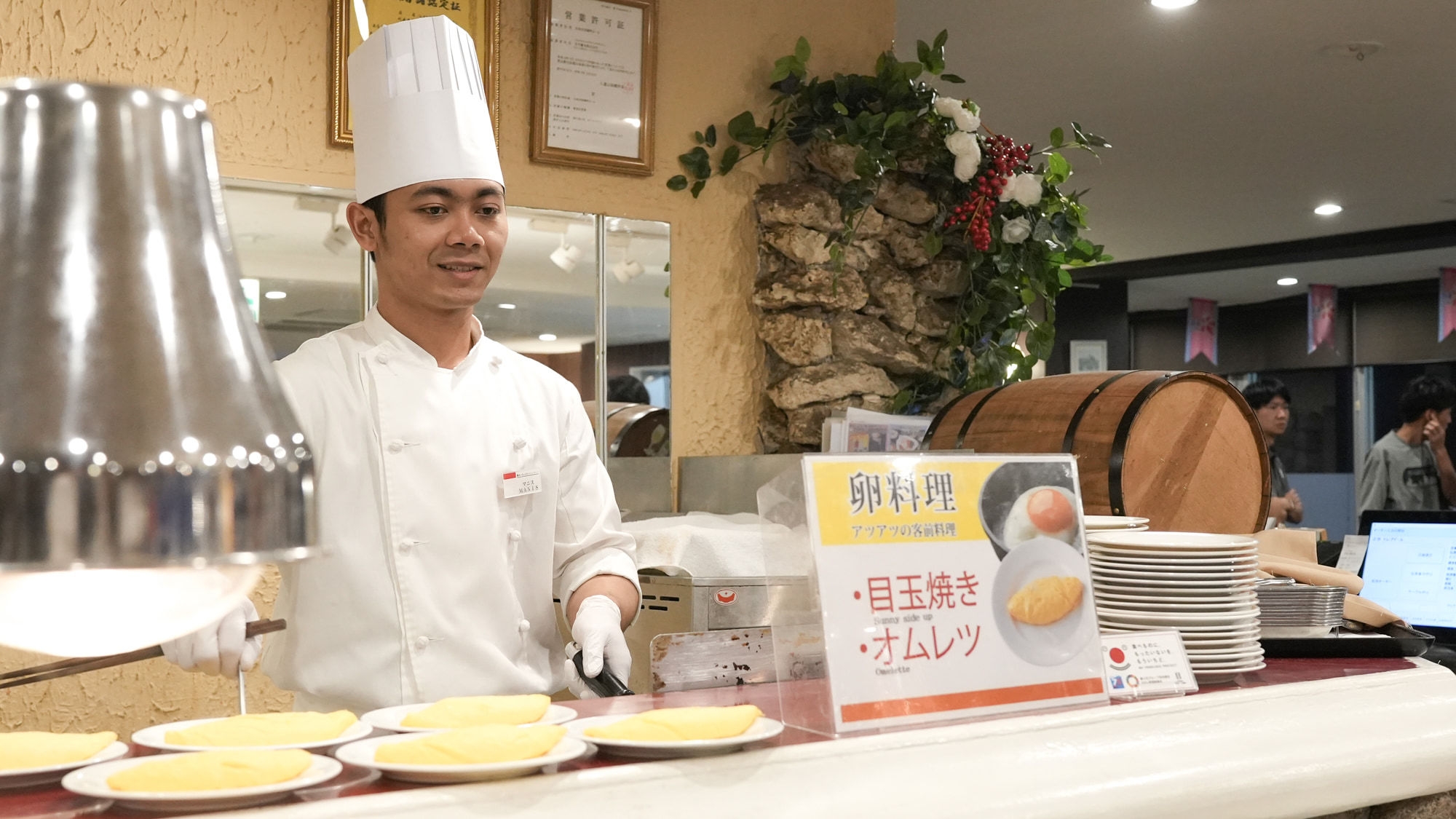 ＜美ら花ステイプラン＞【美崎館】30種類以上の和・洋・琉球　朝食バイキング付プラン