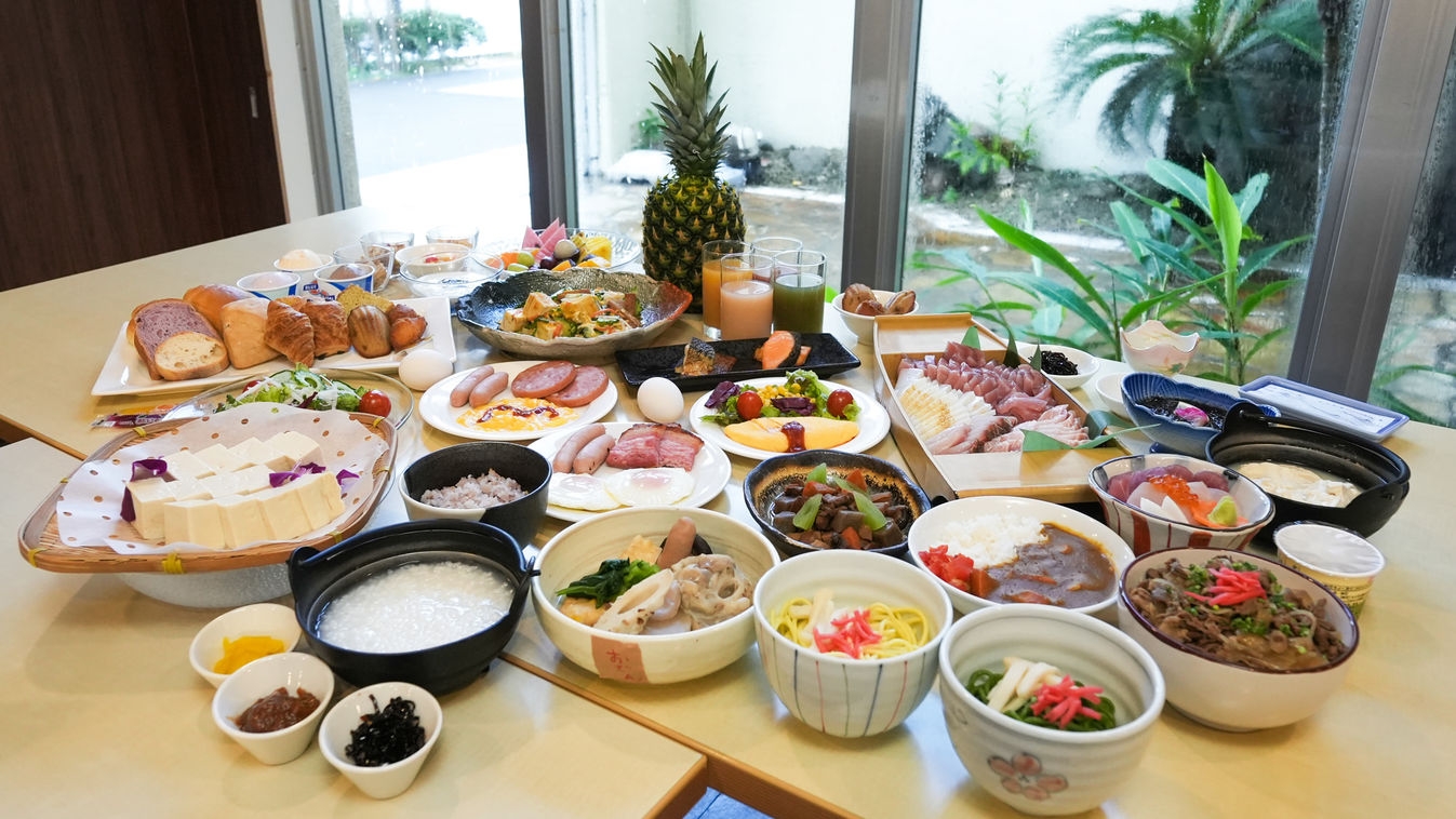 ＜美ら花ステイプラン＞大満足！30種類以上の和・洋・琉球　朝食バイキング付プラン