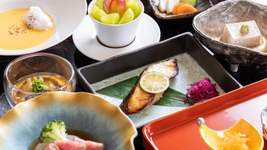 【一人旅2食付】お部屋食でいただく新和食　無料の源泉かけ流し貸切風呂で気ままにおひとりさまを満喫